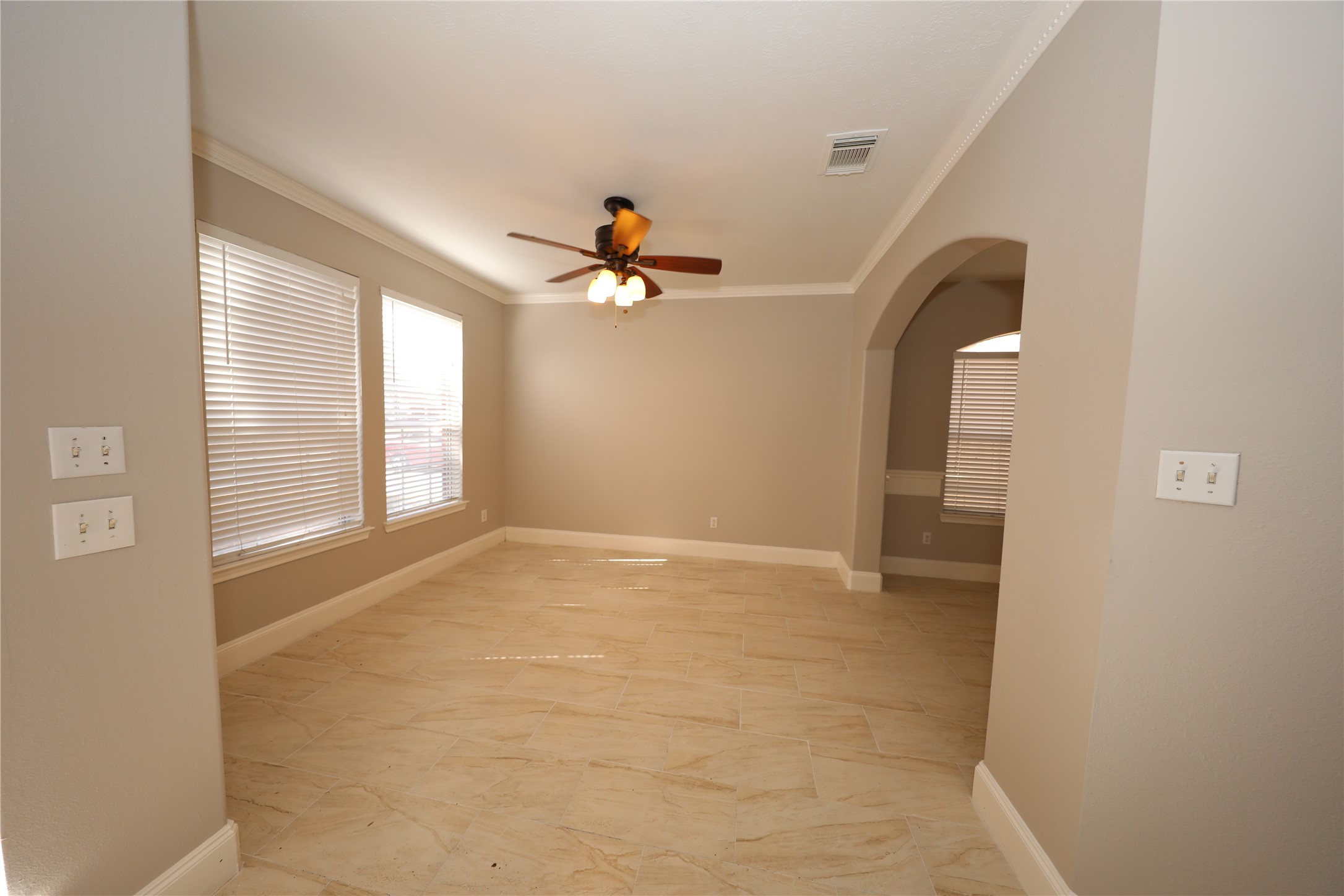 5539 Mountain Forest Drive Property Photo 4