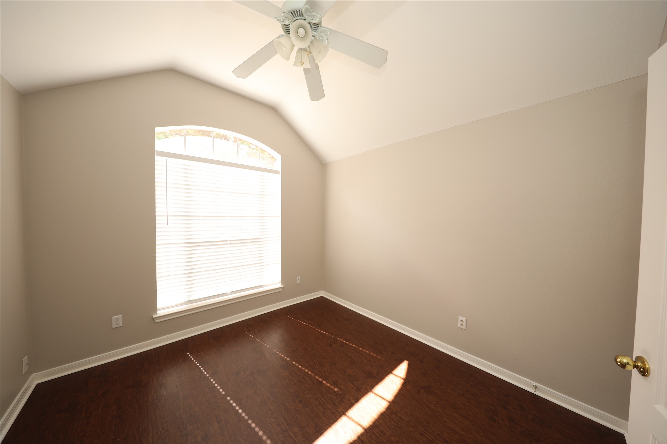 5539 Mountain Forest Drive Property Photo 28