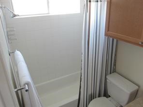 504 Rolling Oak Drive Property Photo 12