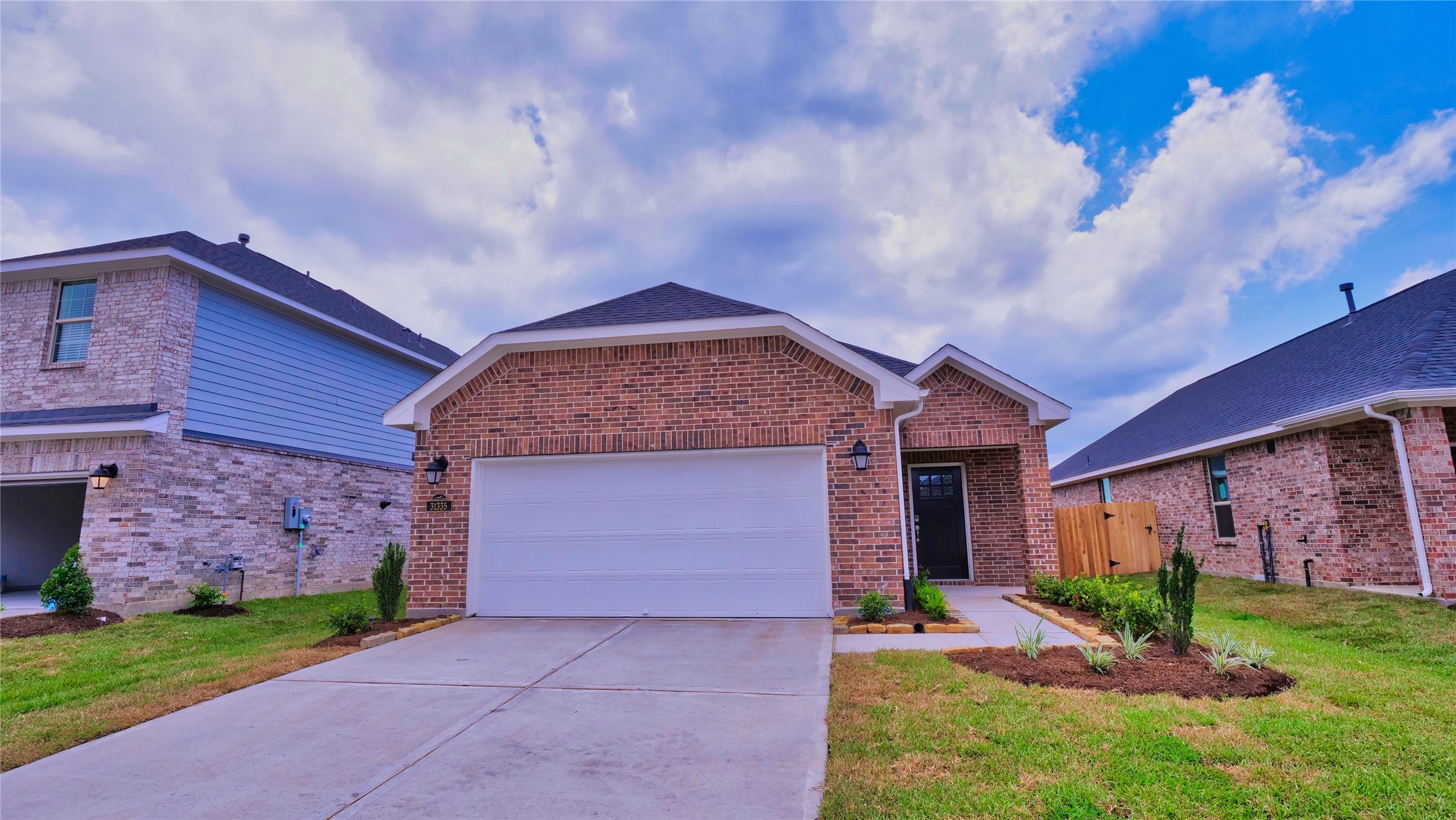 31335 Spotted Saddle Hollow Property Photo 1