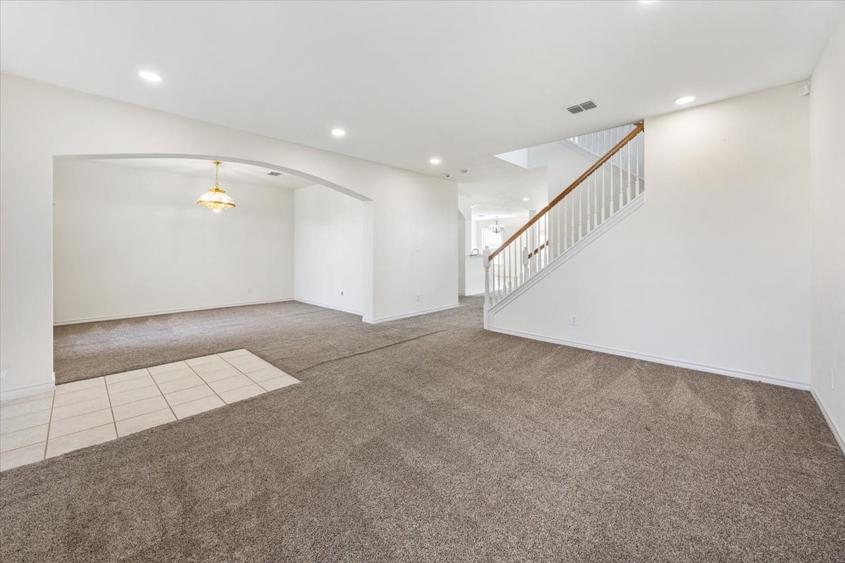 7704 Labrador Drive Property Photo 13
