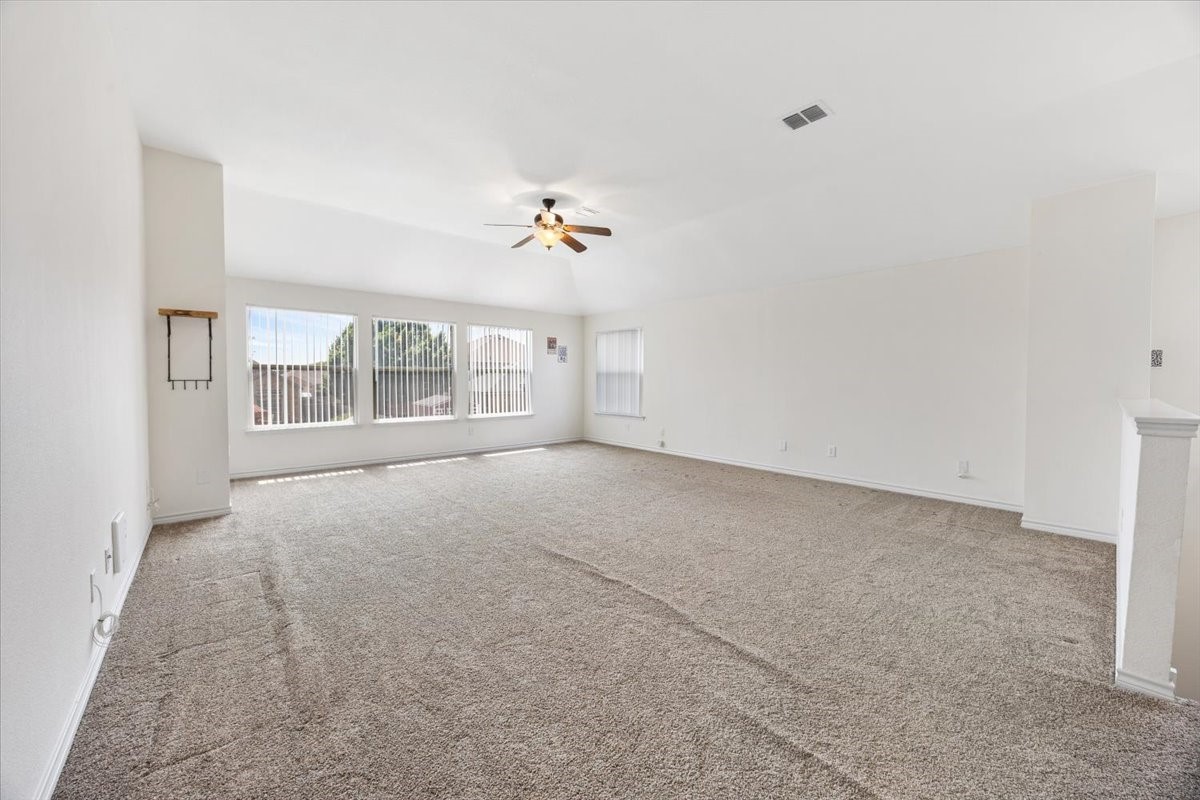 7704 Labrador Drive Property Photo 14