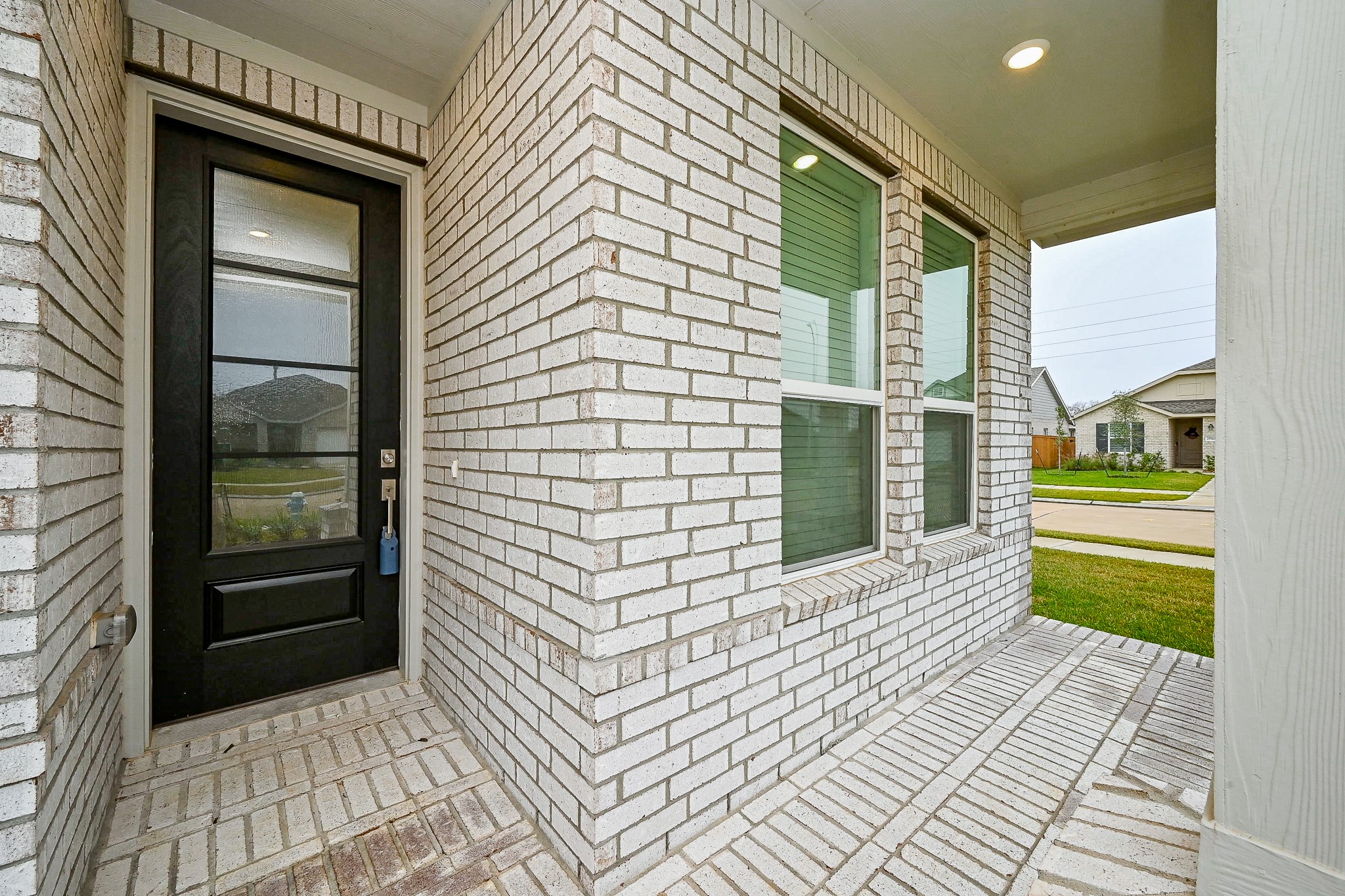 6427 Seafoam Lake Drive Property Photo 15