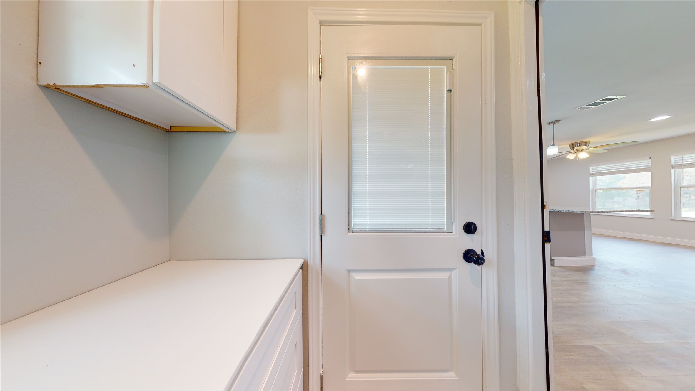 227 Kansas Street Property Photo 6