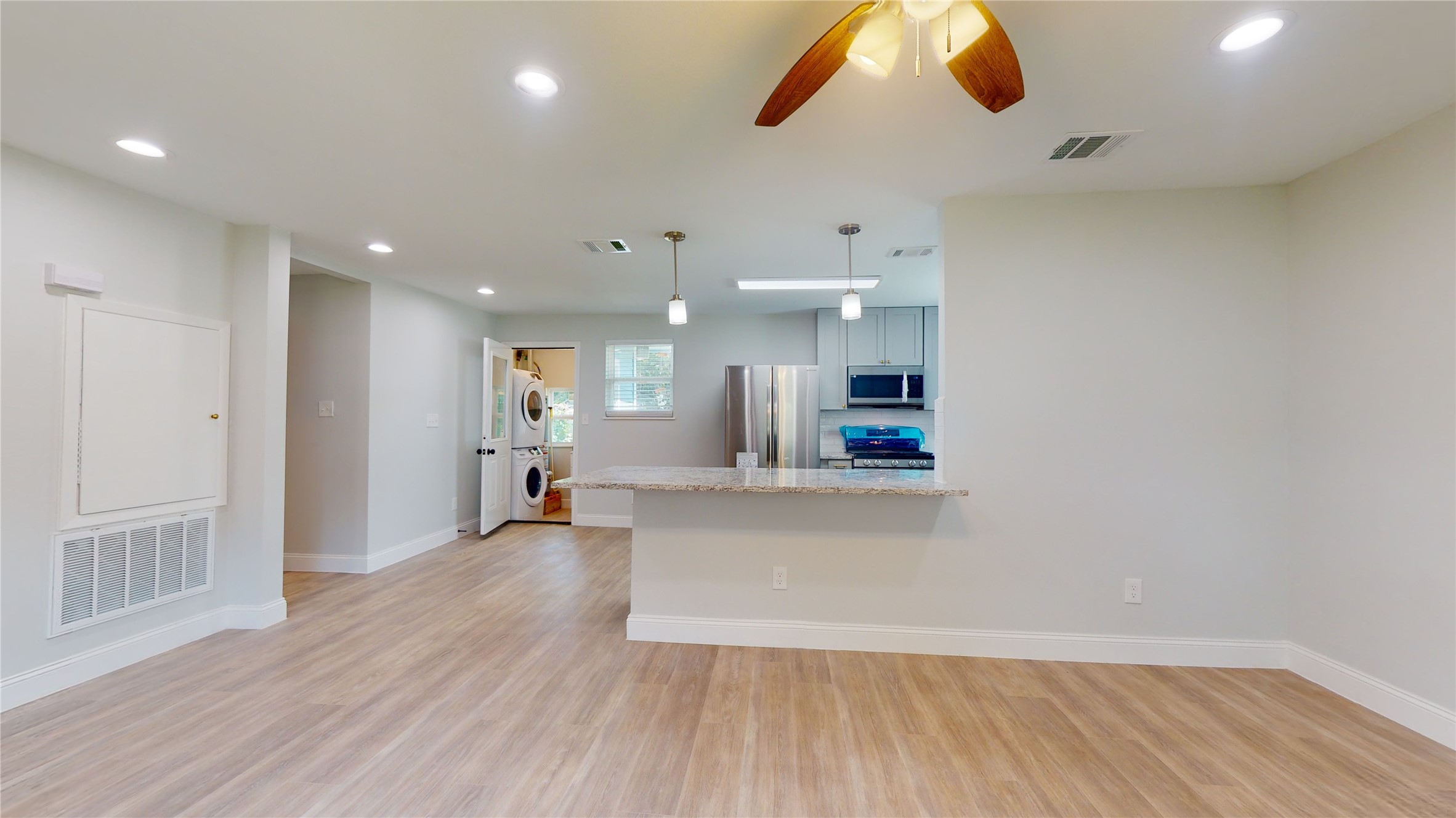 227 Kansas Street Property Photo 11