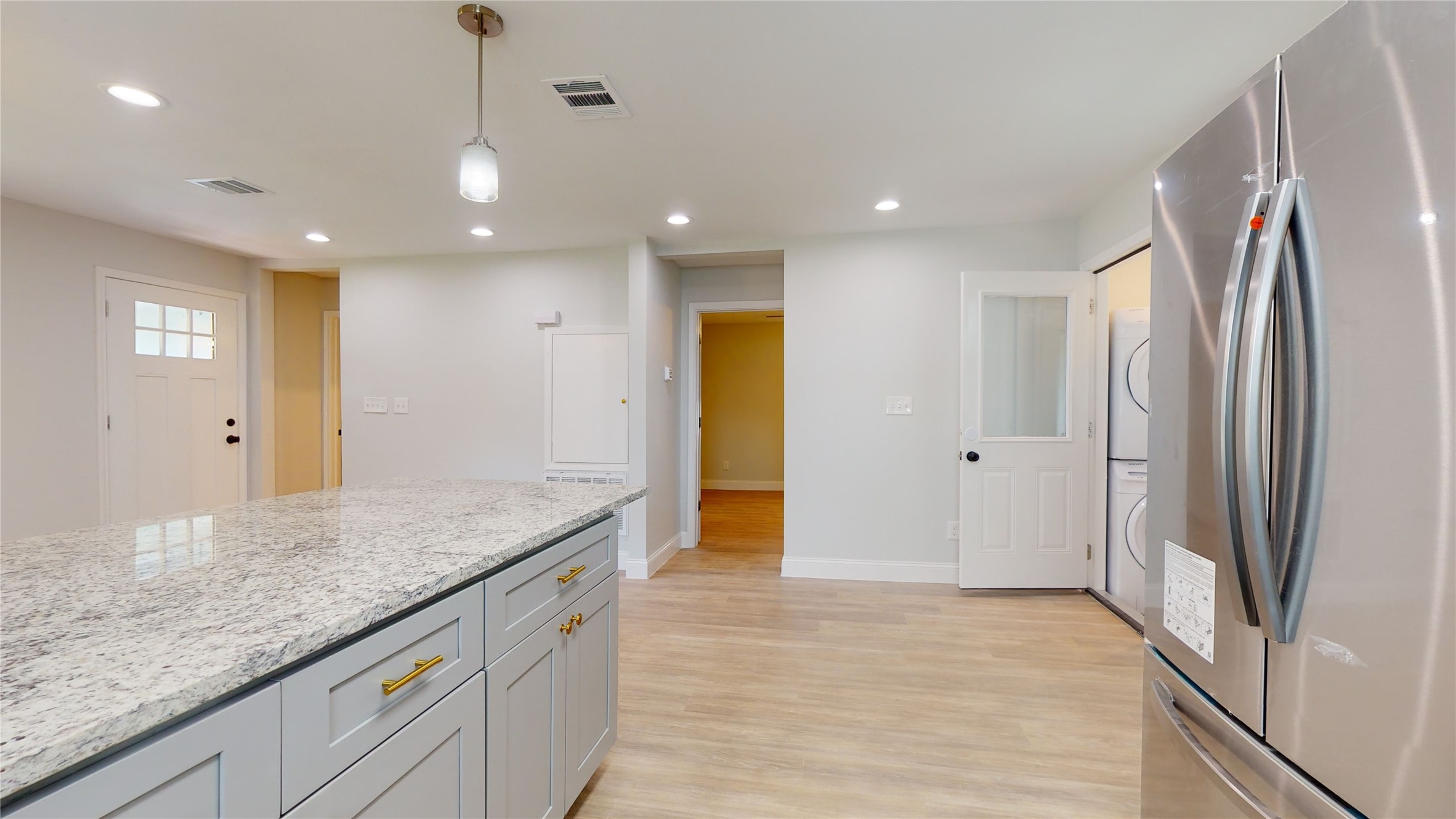 227 Kansas Street Property Photo 18
