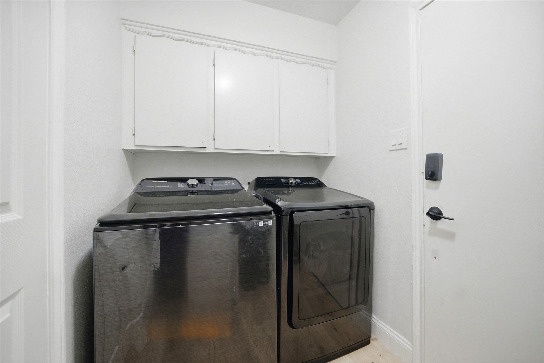 27228 Tepee Trail Property Photo 17