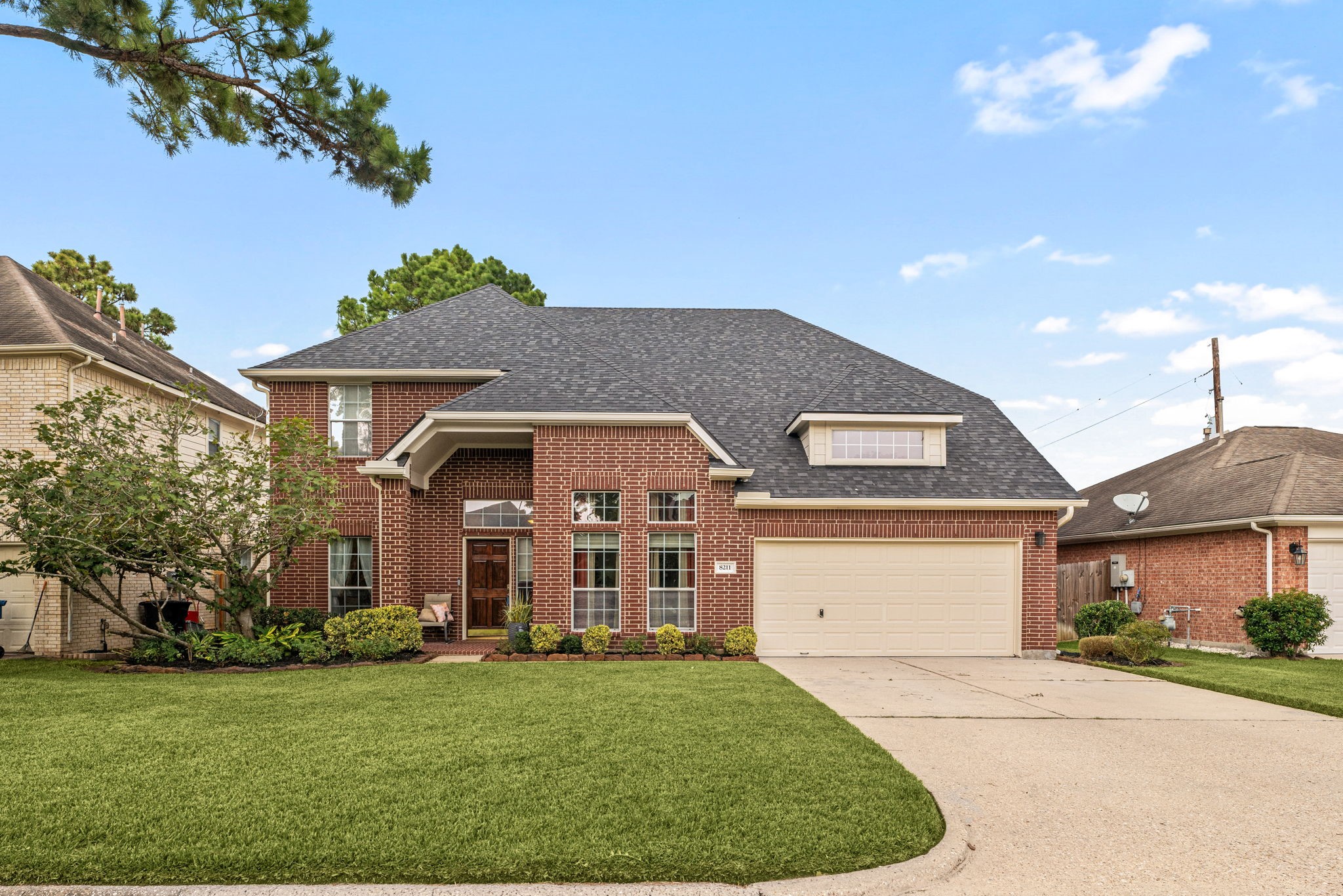 8211 Sports Haven Drive Property Photo 1