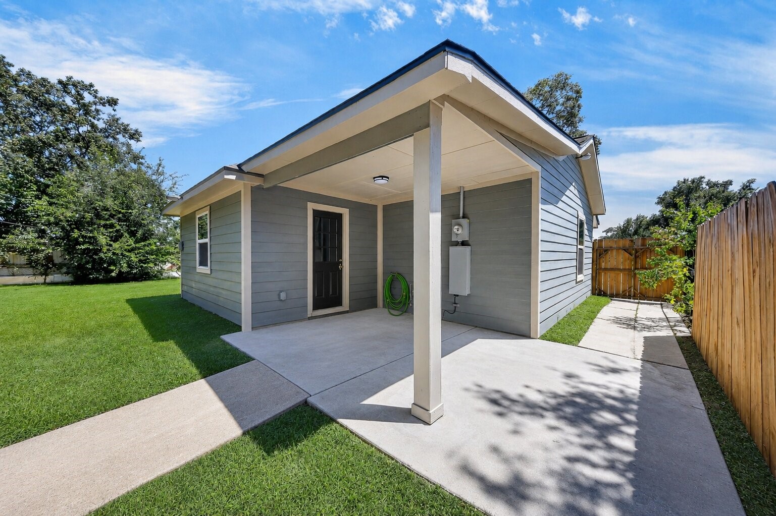 5955 Bellfort Street Property Photo 4