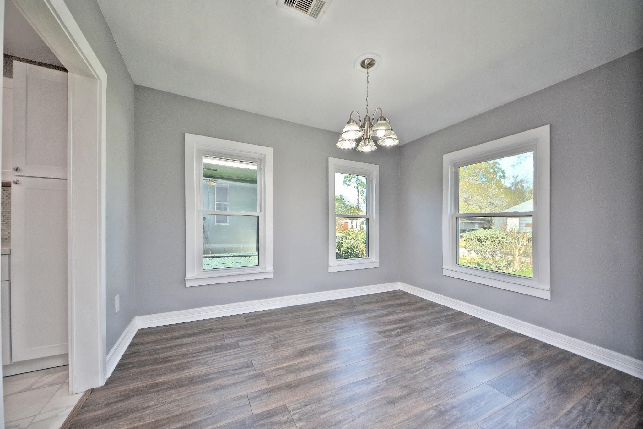 3834 Rosedale Street Property Photo 6