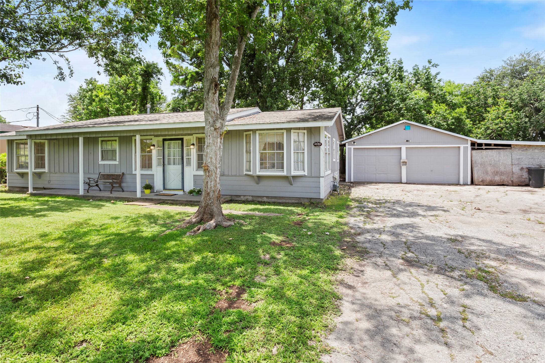 4444 18th Street Property Photo 1