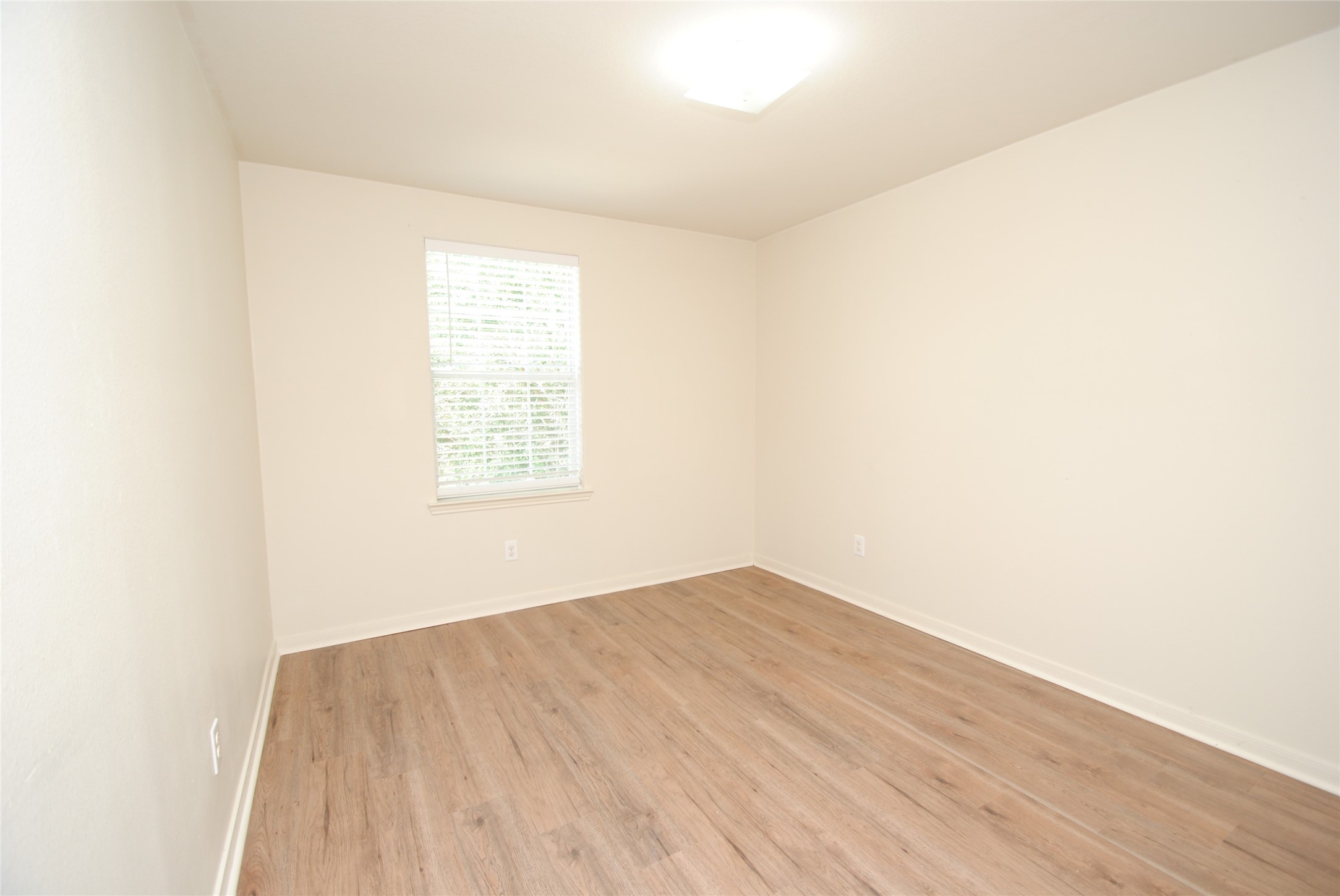 6923 Waterlilly View Lane Property Photo 13