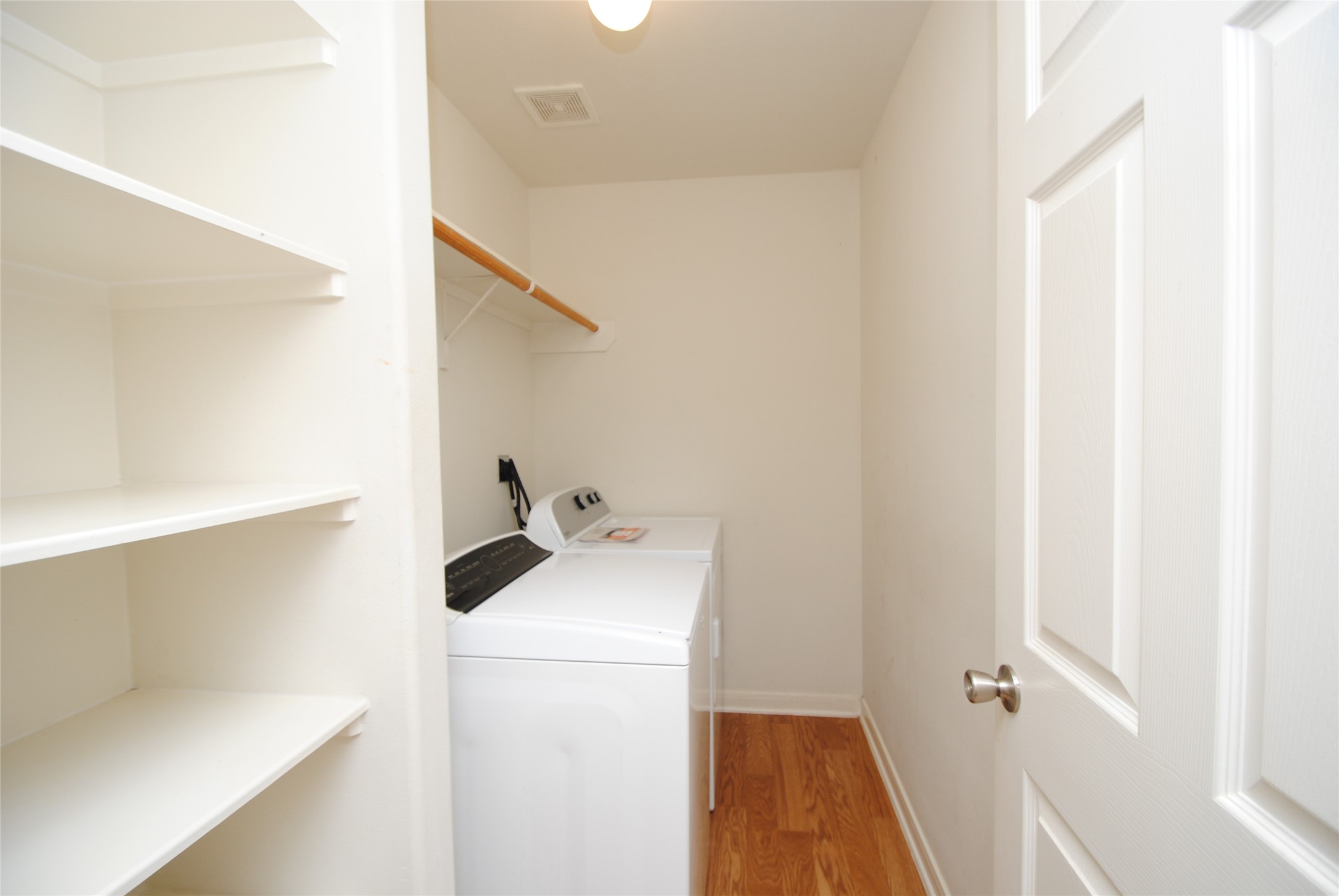 6923 Waterlilly View Lane Property Photo 14