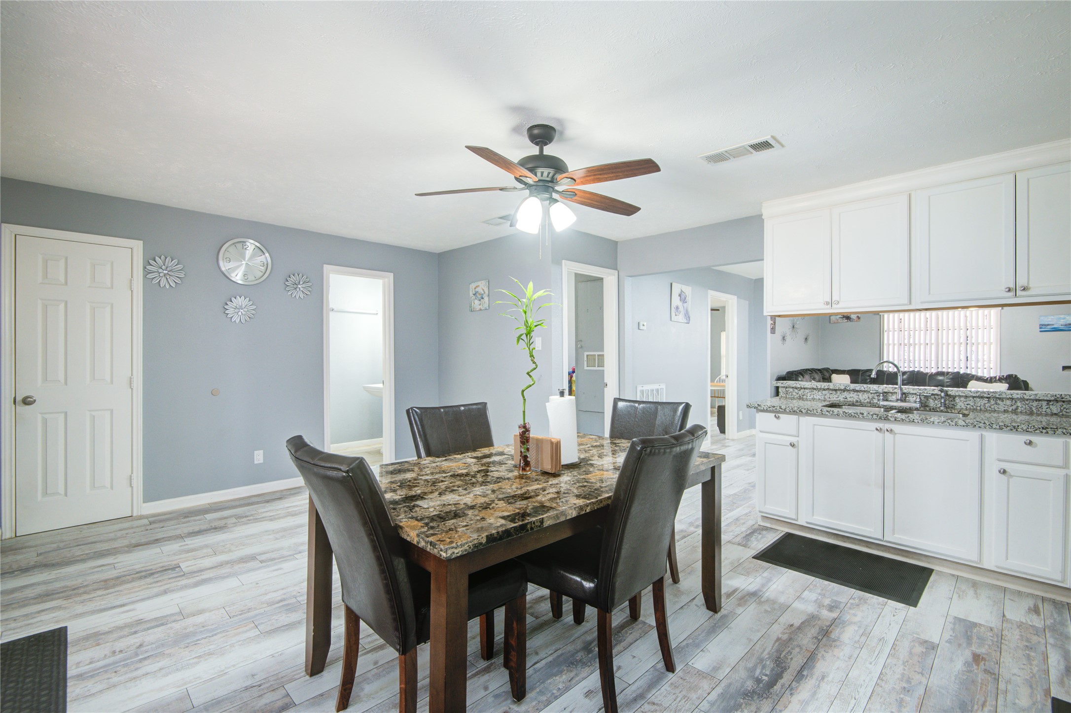905 Bank Drive Property Photo 8