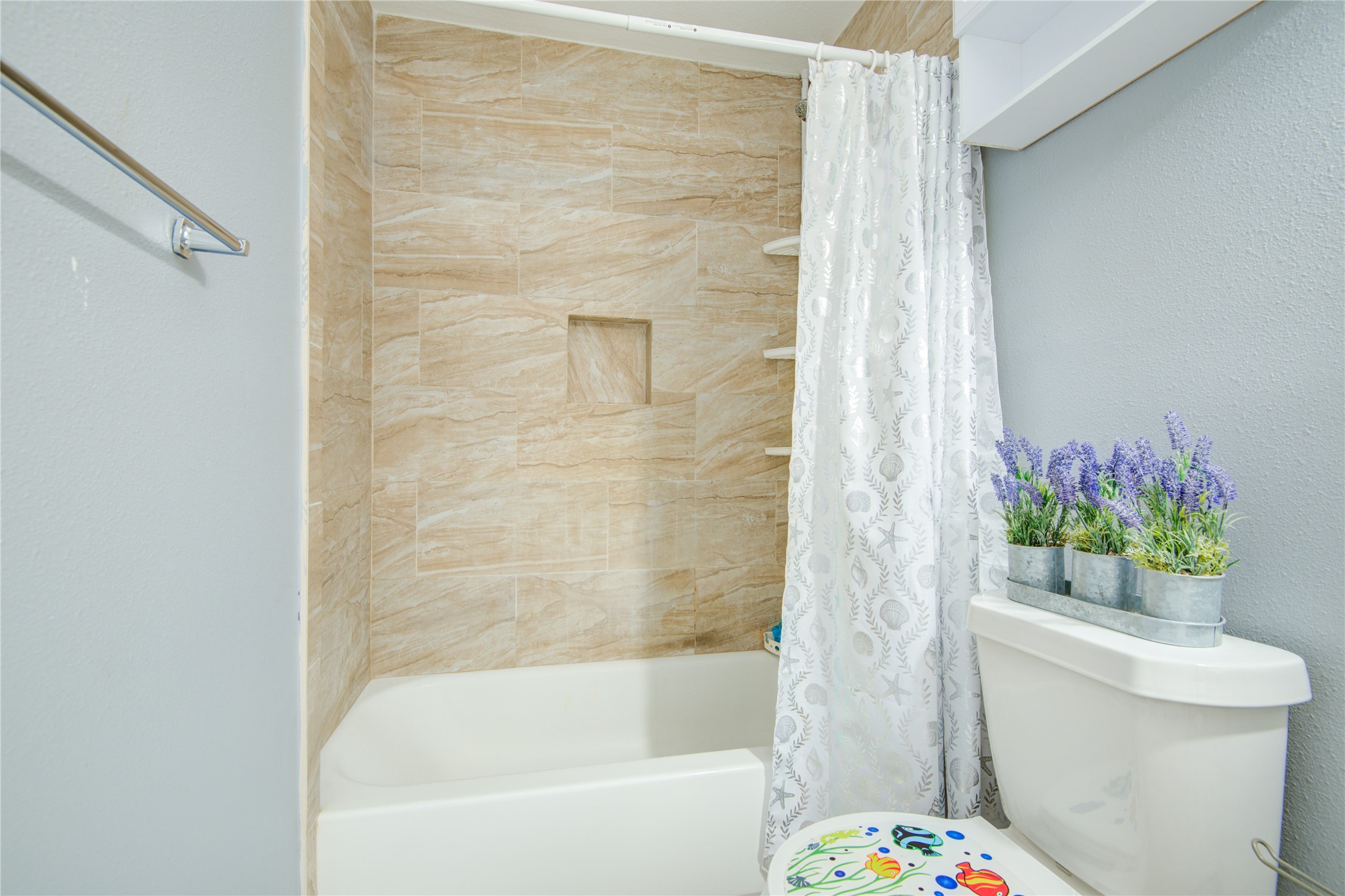 905 Bank Drive Property Photo 13