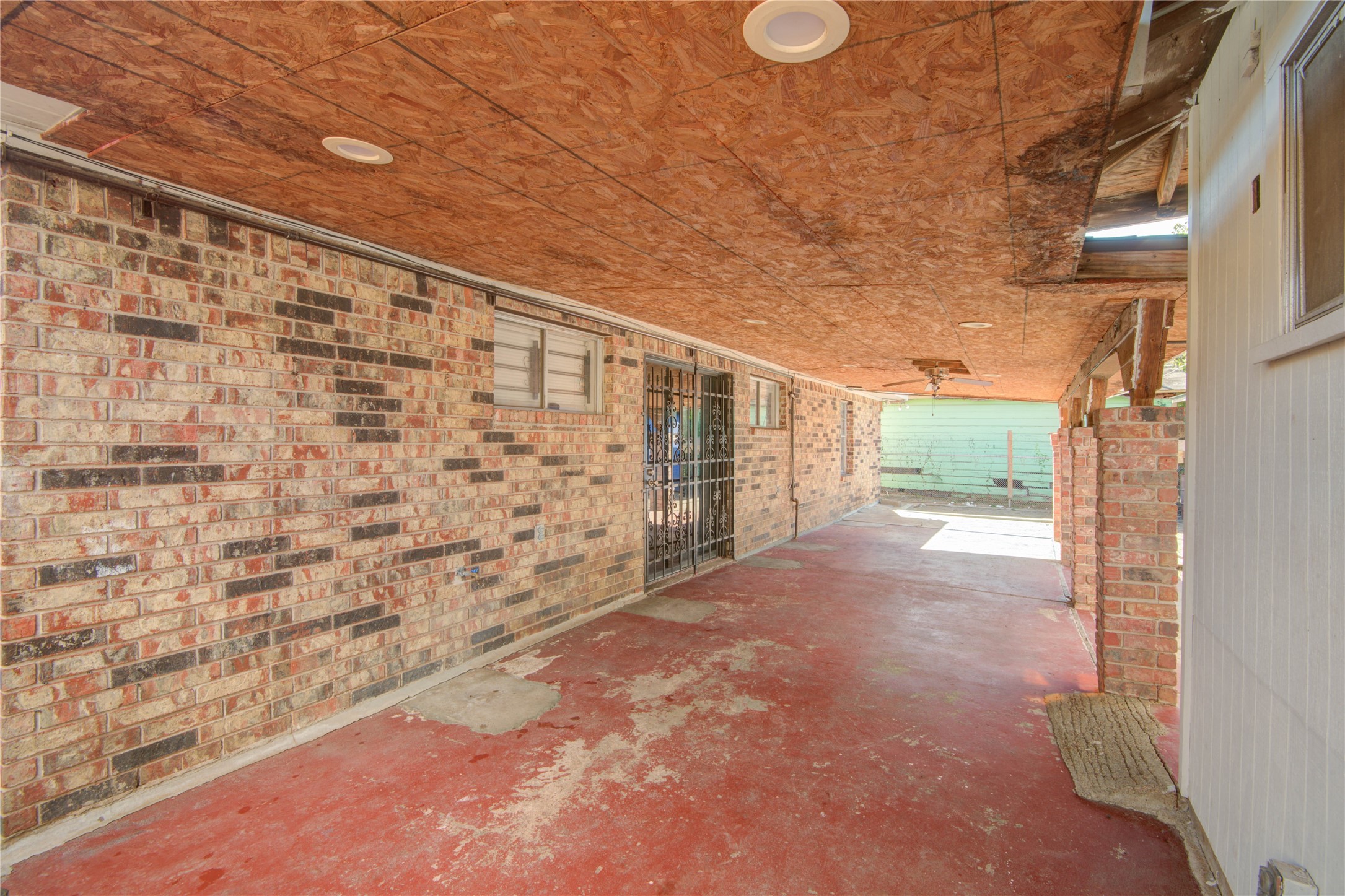 905 Bank Drive Property Photo 17