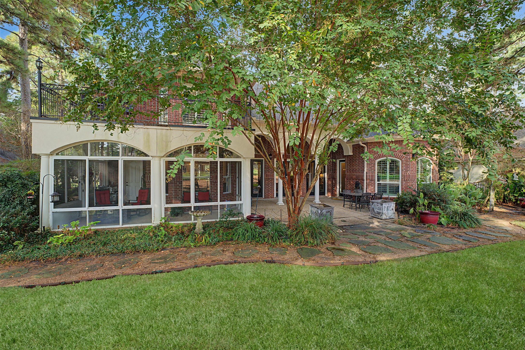 1053 Bentwater Drive Property Photo 26