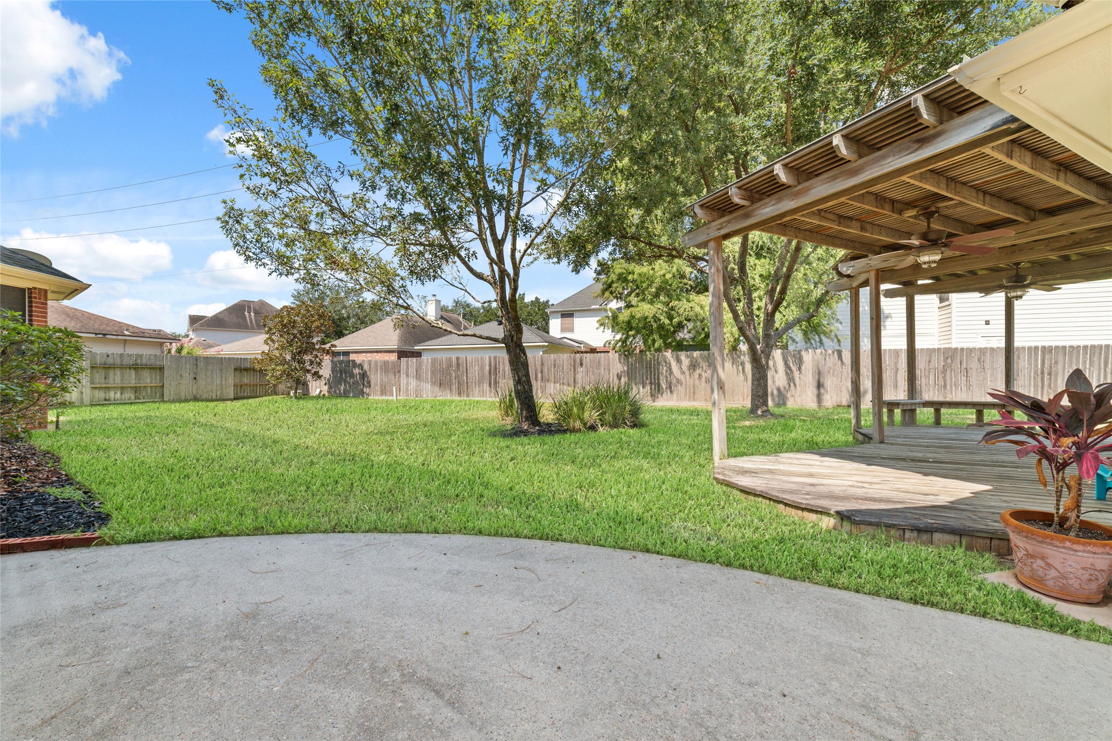 20423 Forest Drive Property Photo 5