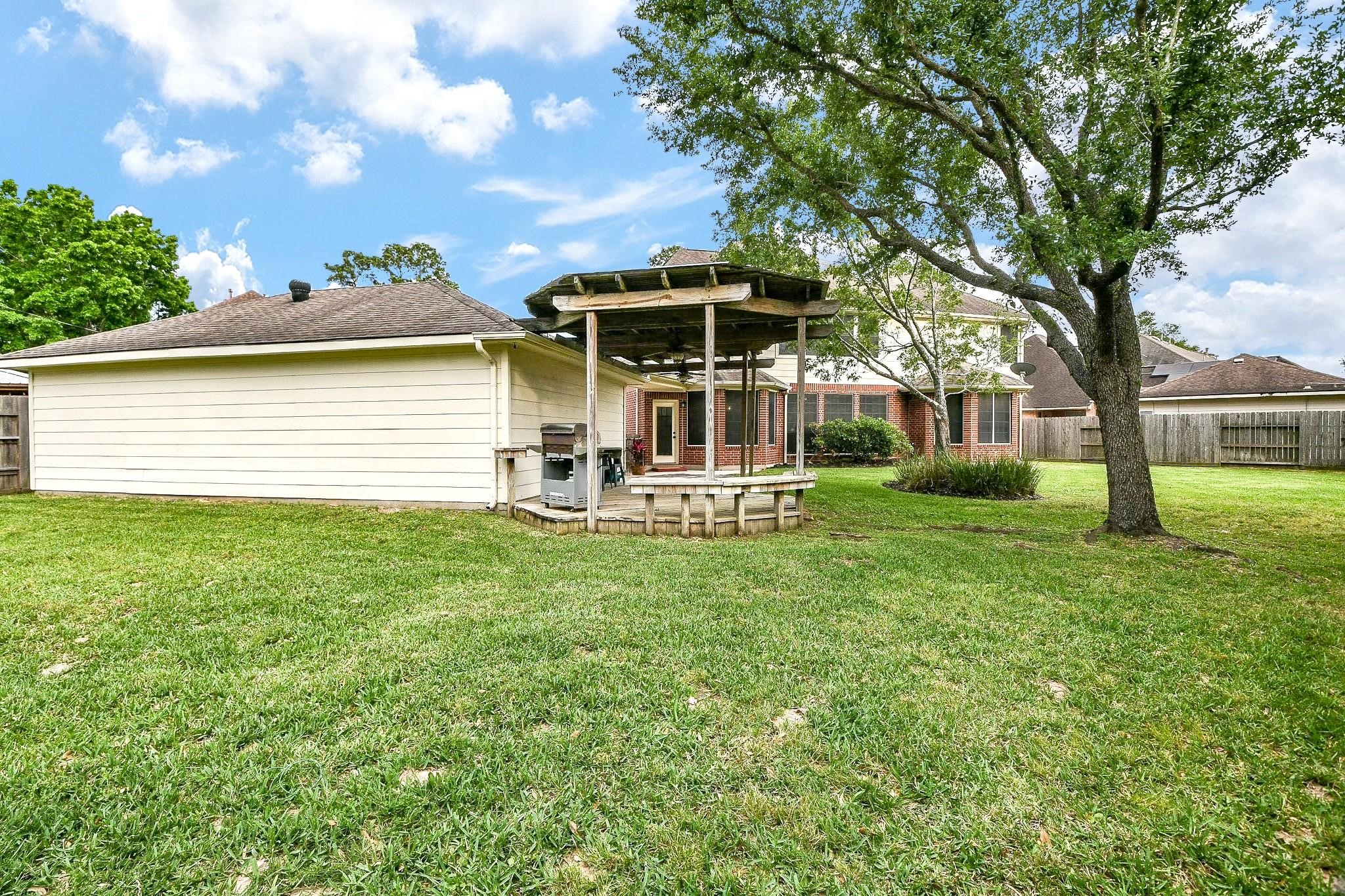 20423 Forest Drive Property Photo 8