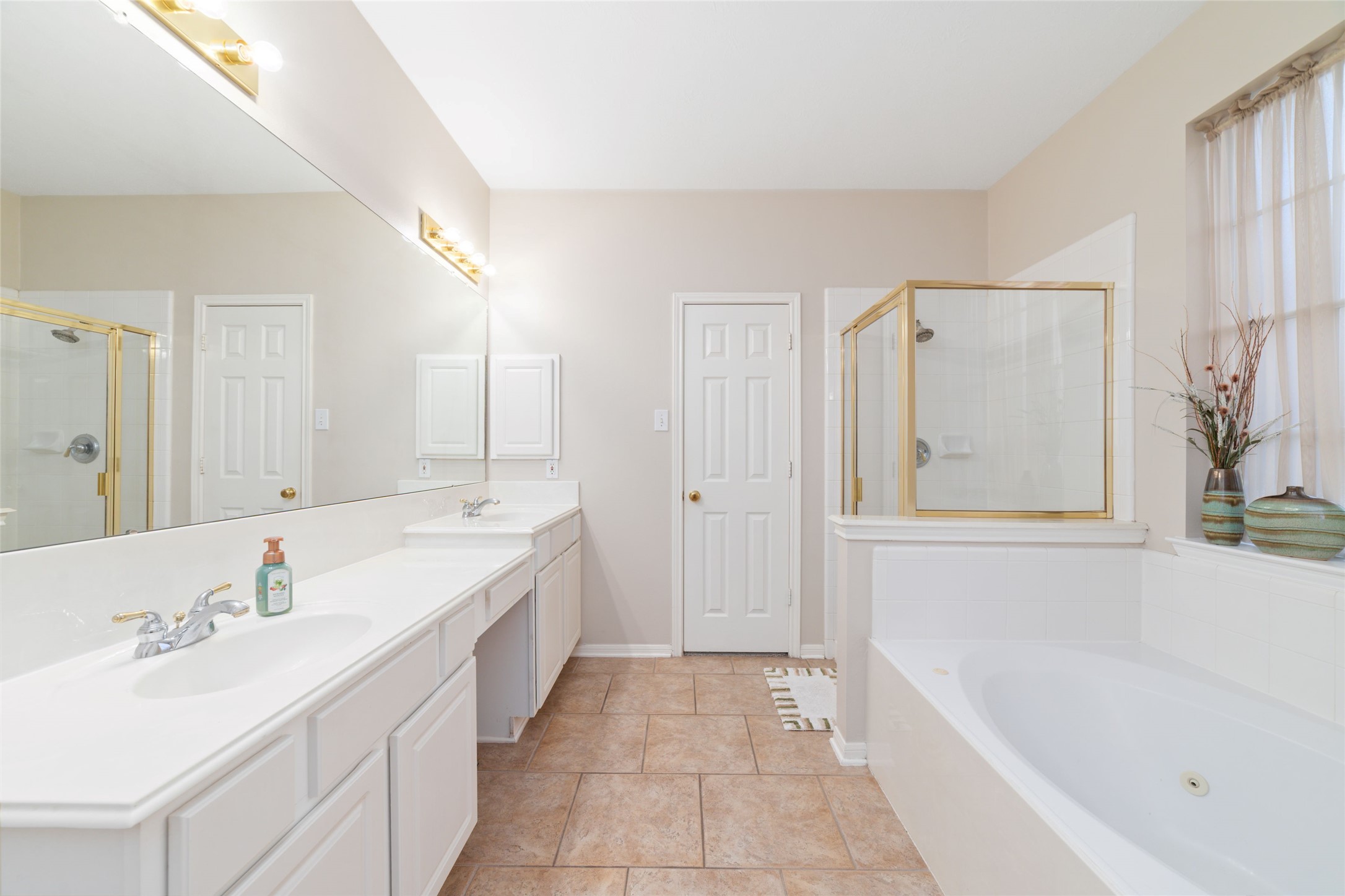 20423 Forest Drive Property Photo 32
