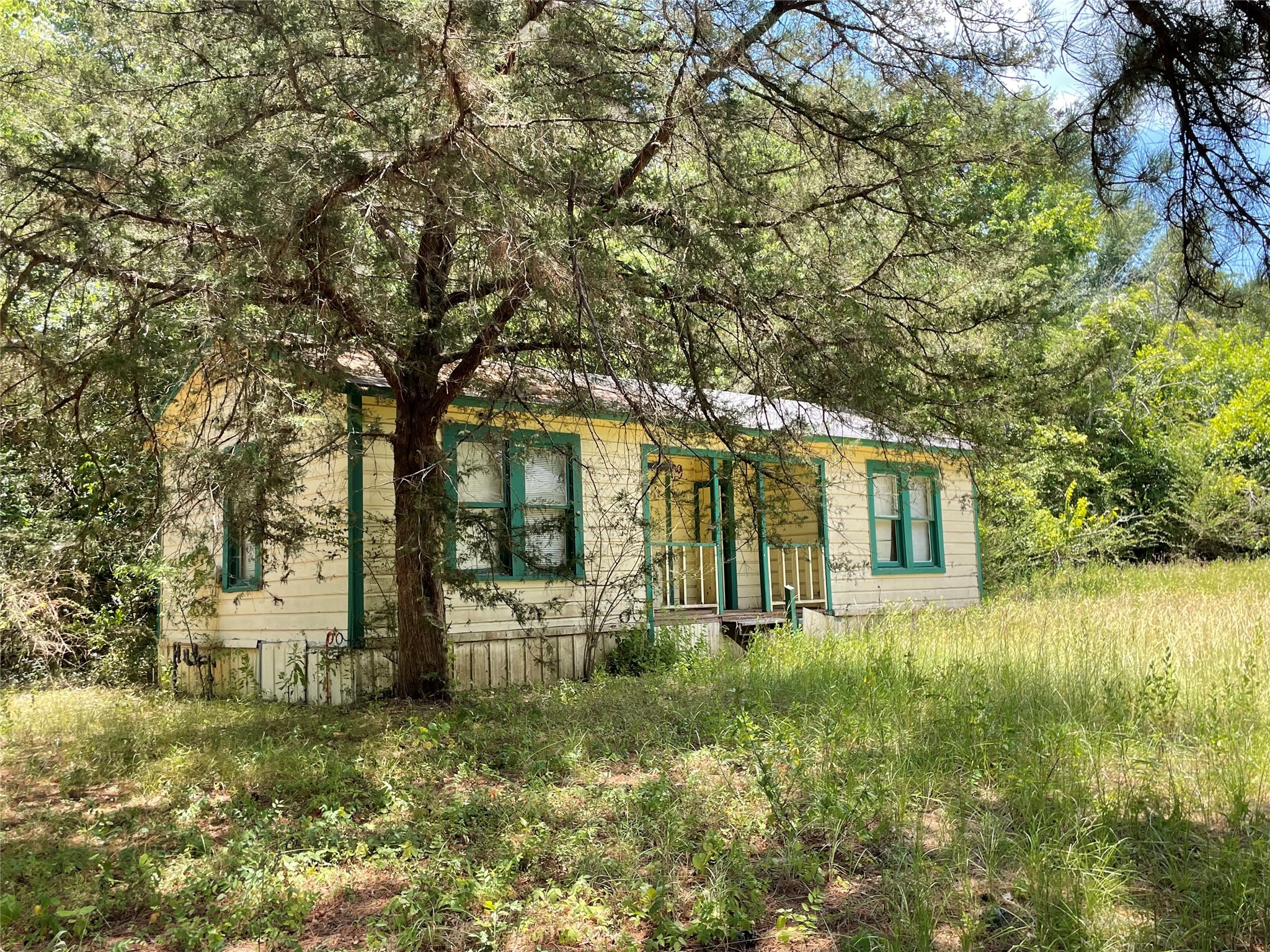 1501 W Reagan Street Property Photo 2