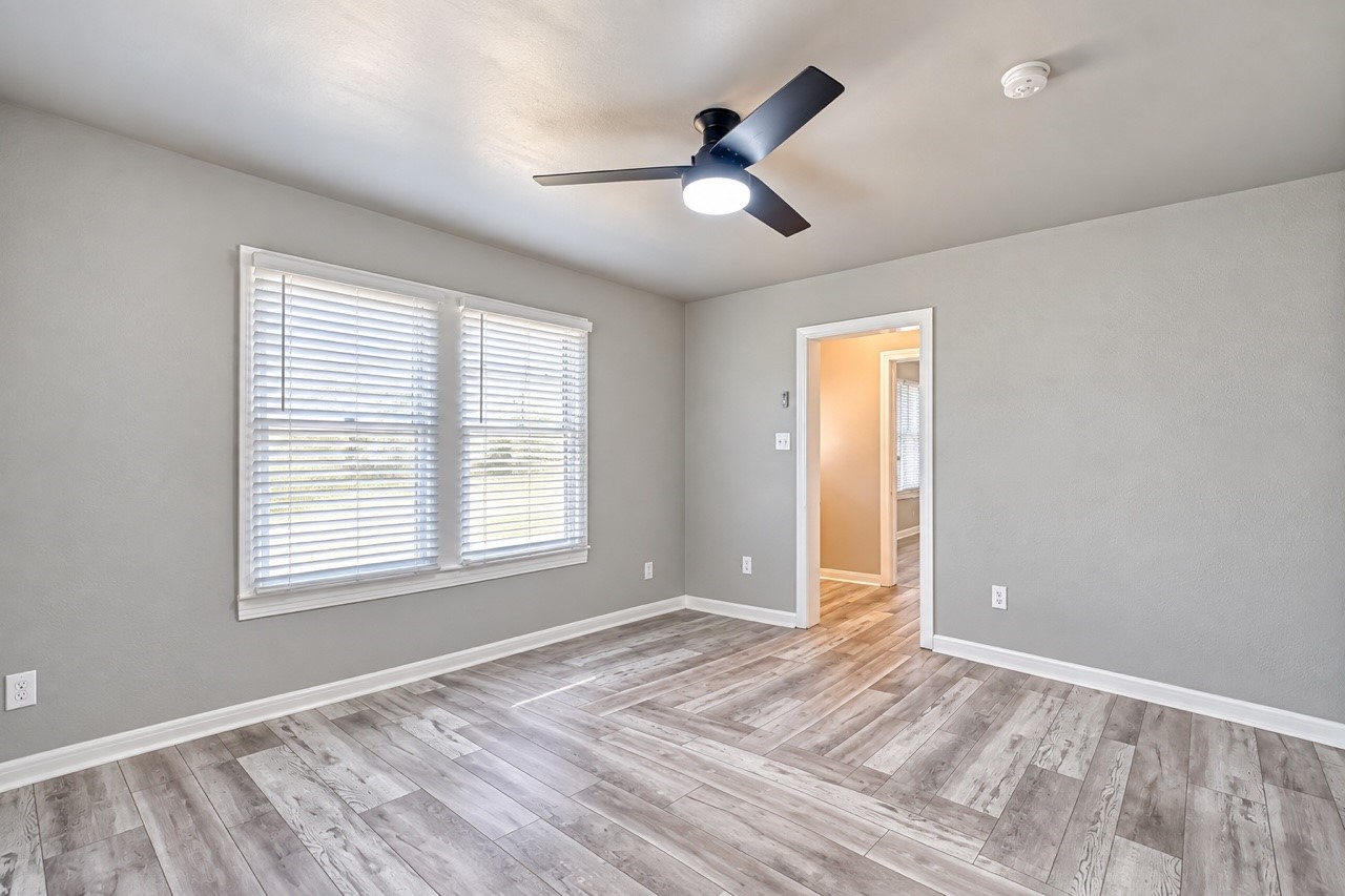 9314 Church Street Property Photo 12