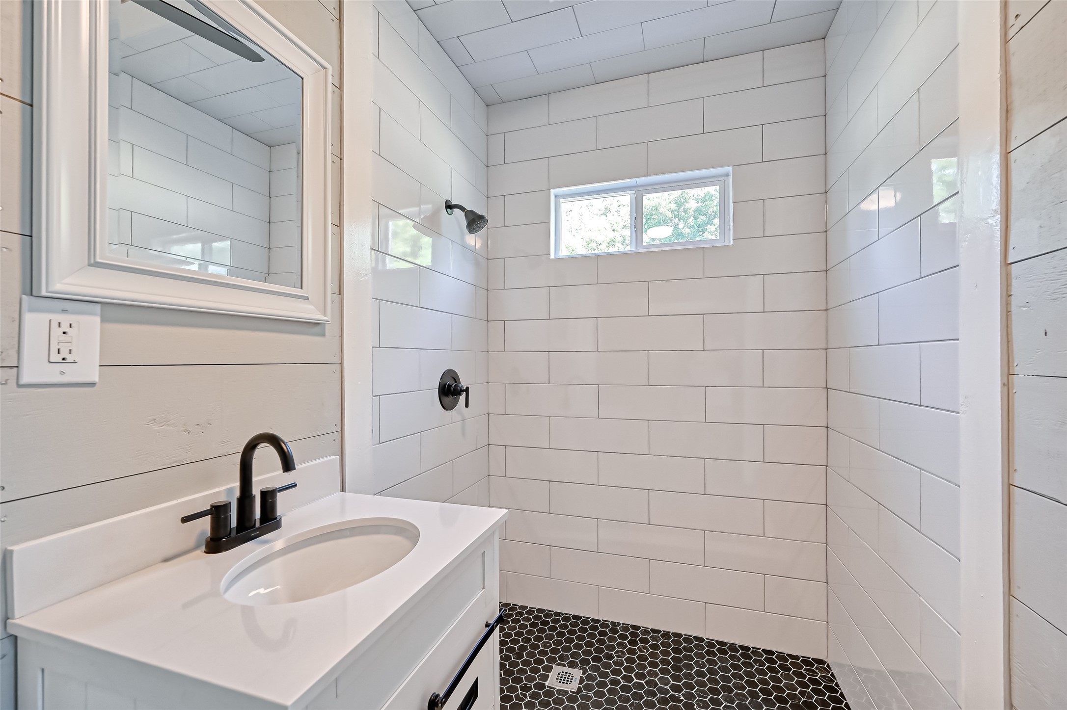 9314 Church Street Property Photo 17