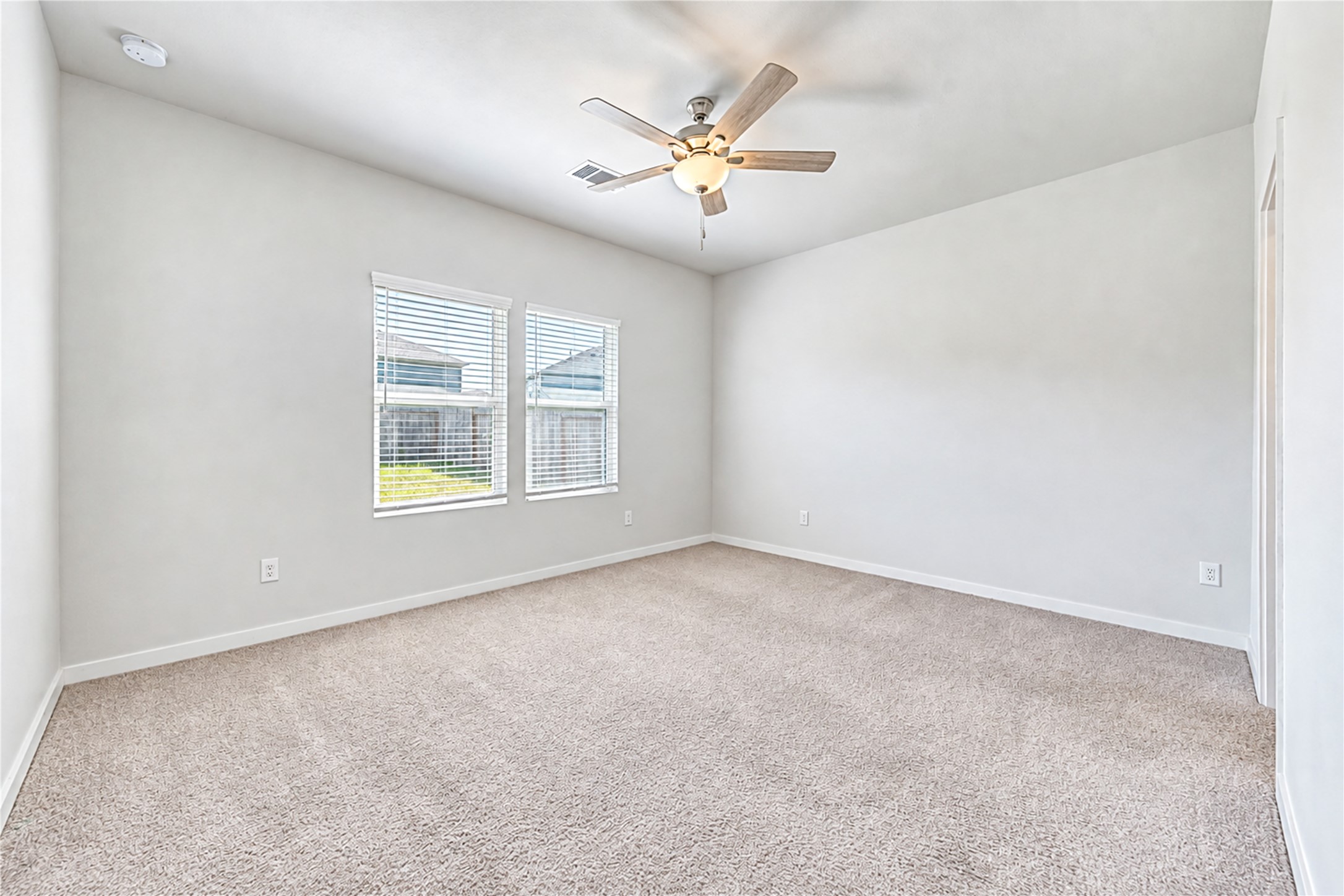 5726 Blue Grama Drive Property Photo 18