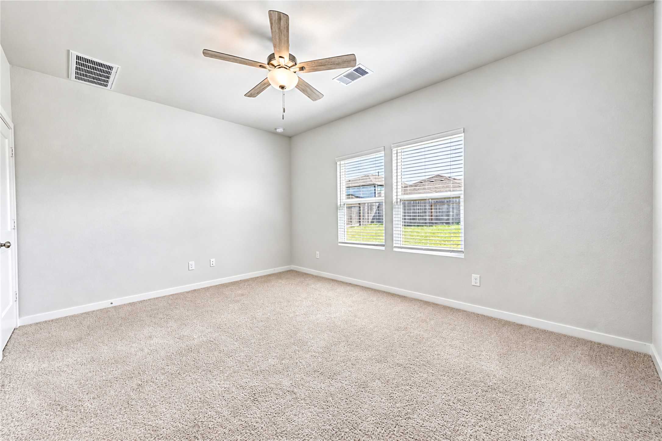 5726 Blue Grama Drive Property Photo 28