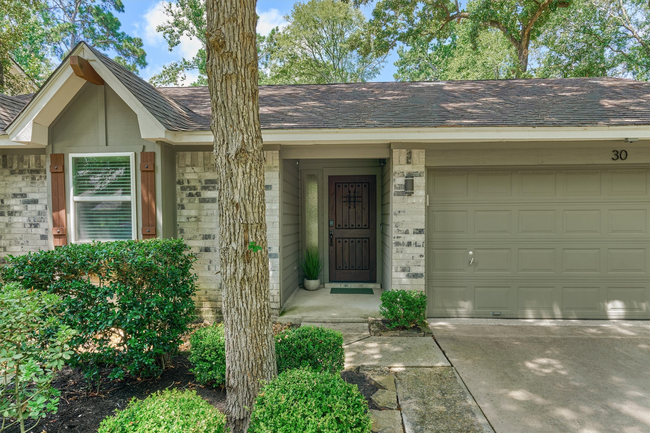 30 E Lance Leaf Road Property Photo 2