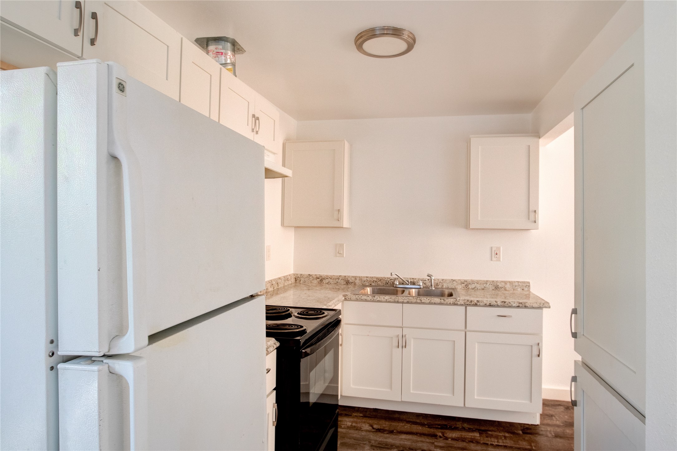 7823 Detroit Street 11 Property Photo 3