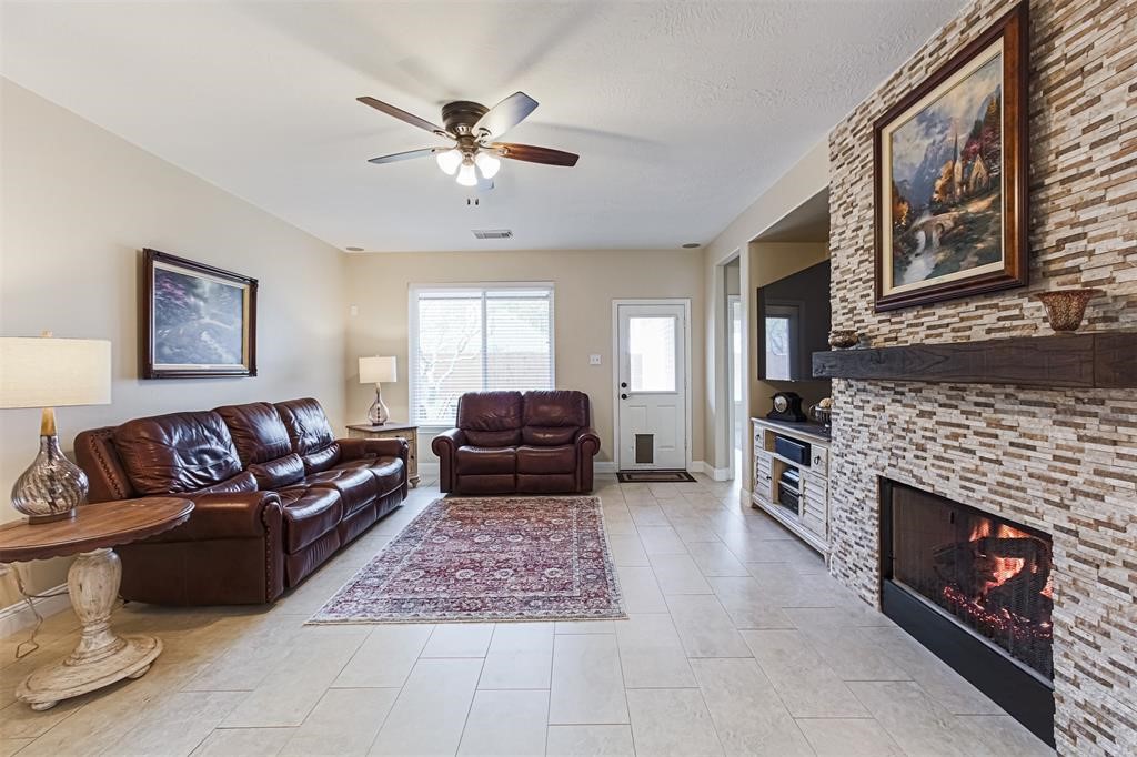 3034 Glenthorpe Lane Property Photo 17