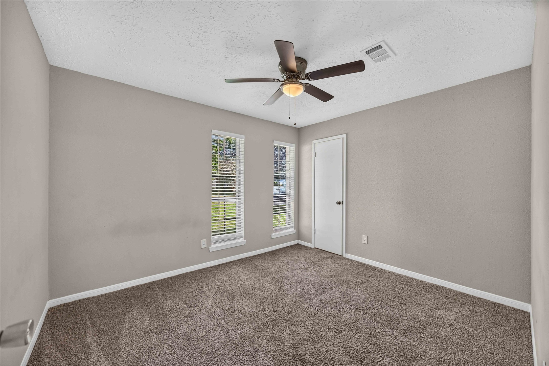 5427 Timpani Drive Property Photo 11