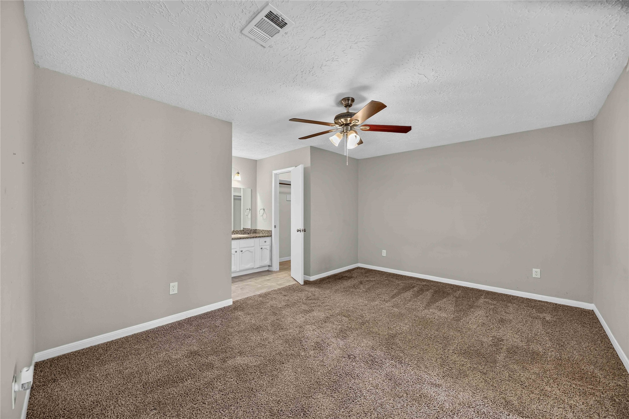 5427 Timpani Drive Property Photo 14