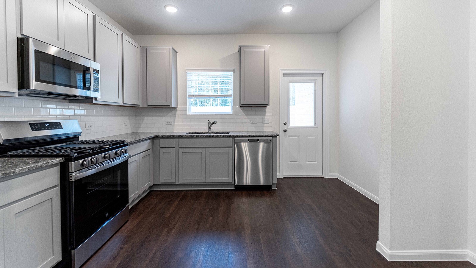 21999 Blue Sky Way Property Photo 11