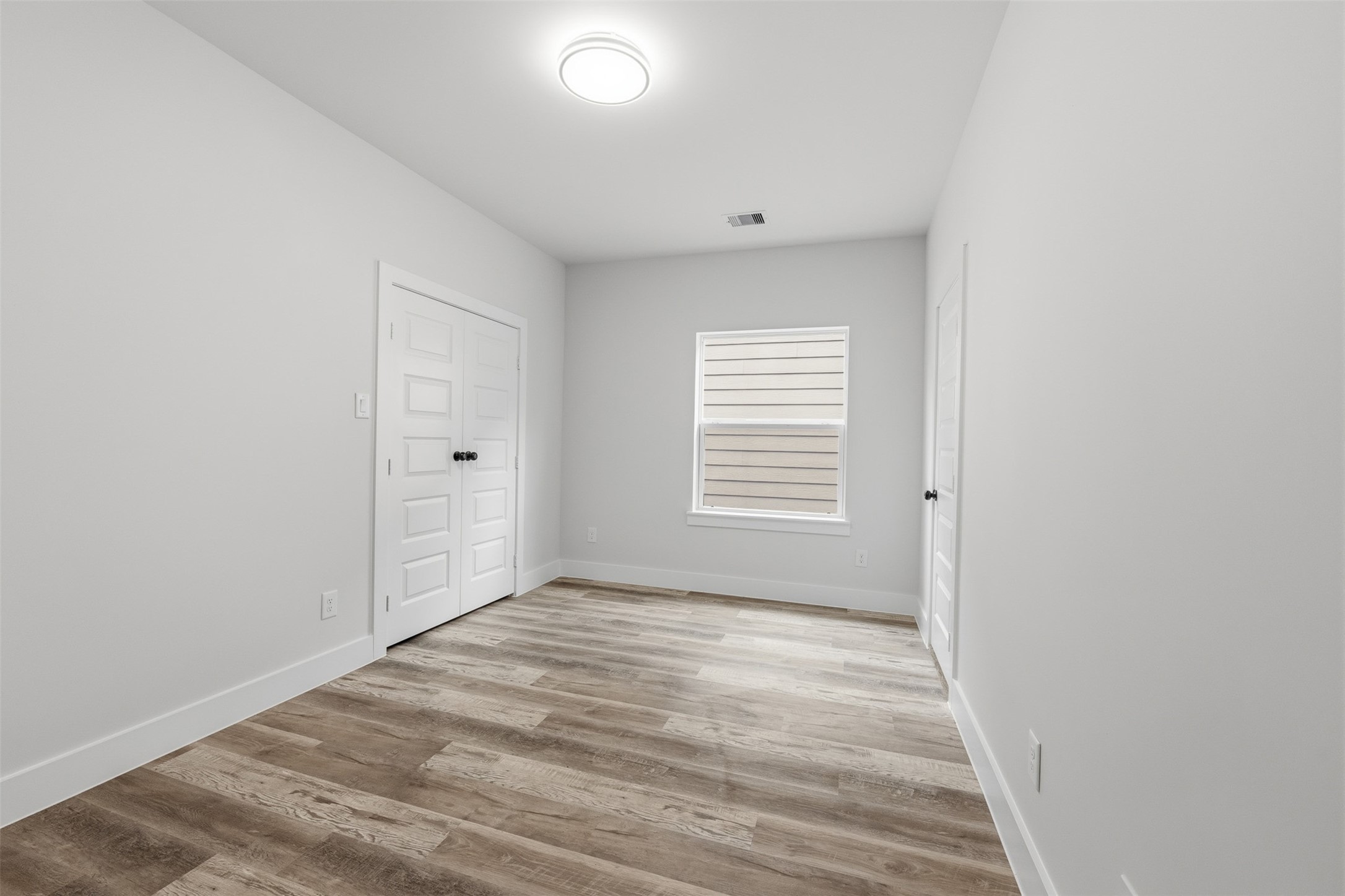 892 Paul Quinn St Property Photo 17