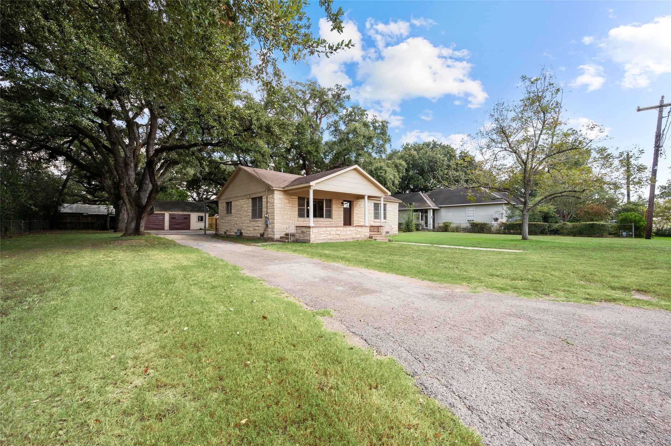940 Hardeman Street Property Photo 3