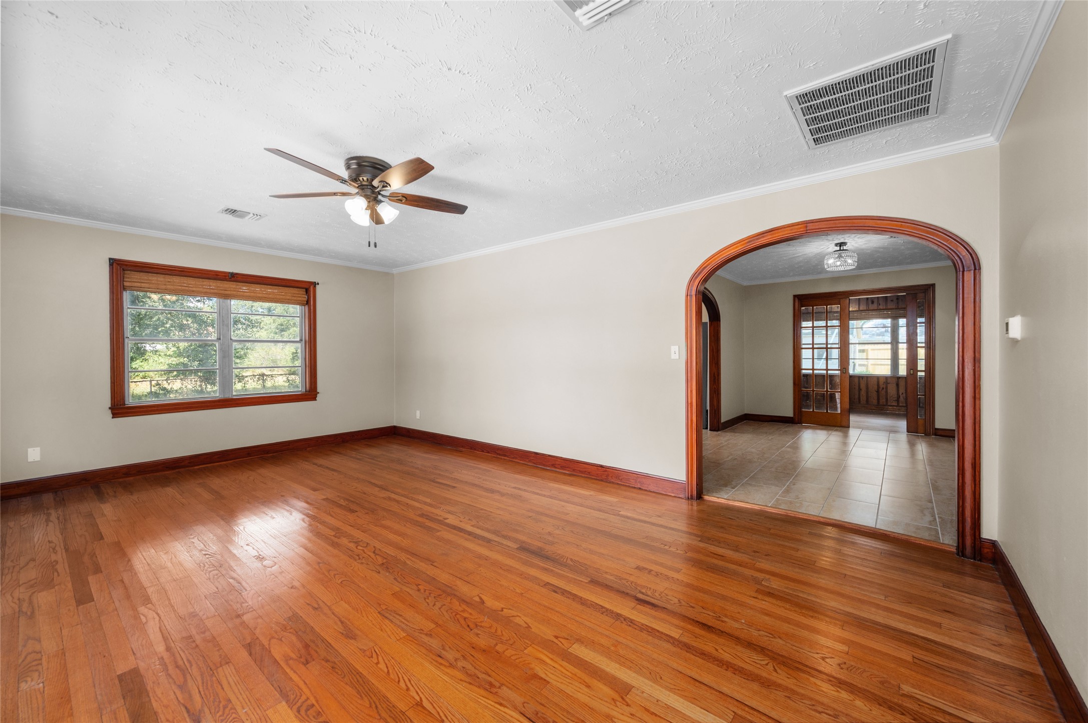 940 Hardeman Street Property Photo 6
