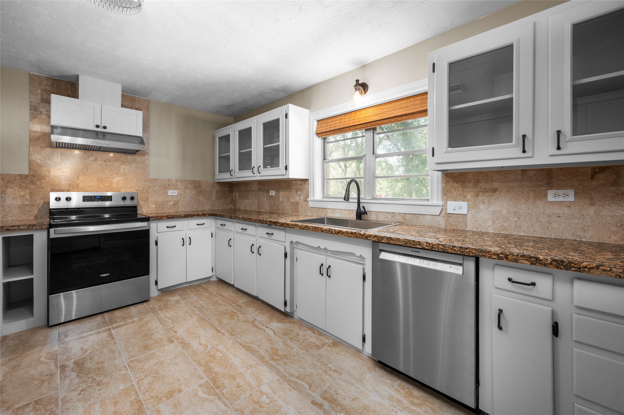 940 Hardeman Street Property Photo 11