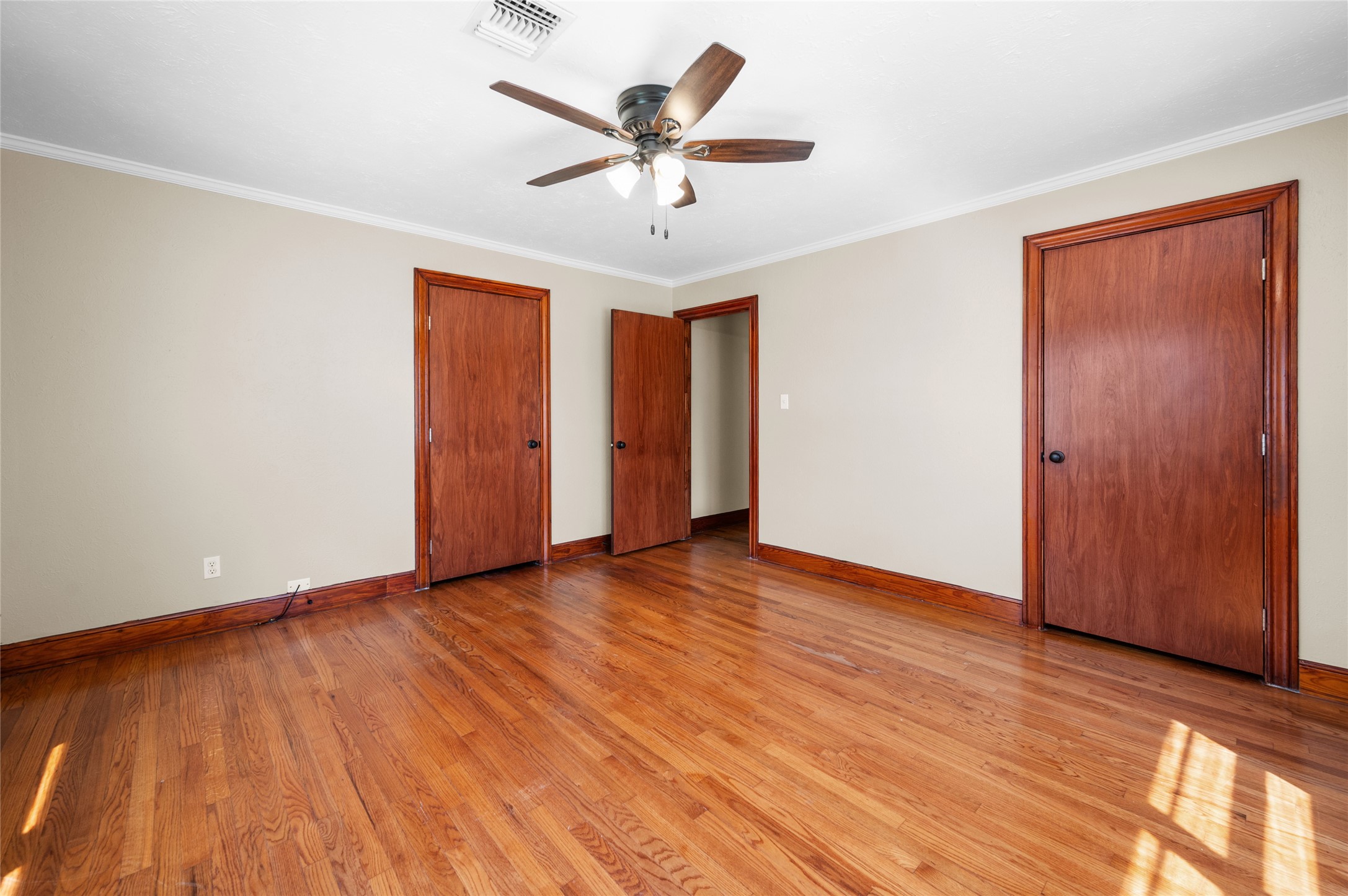 940 Hardeman Street Property Photo 18