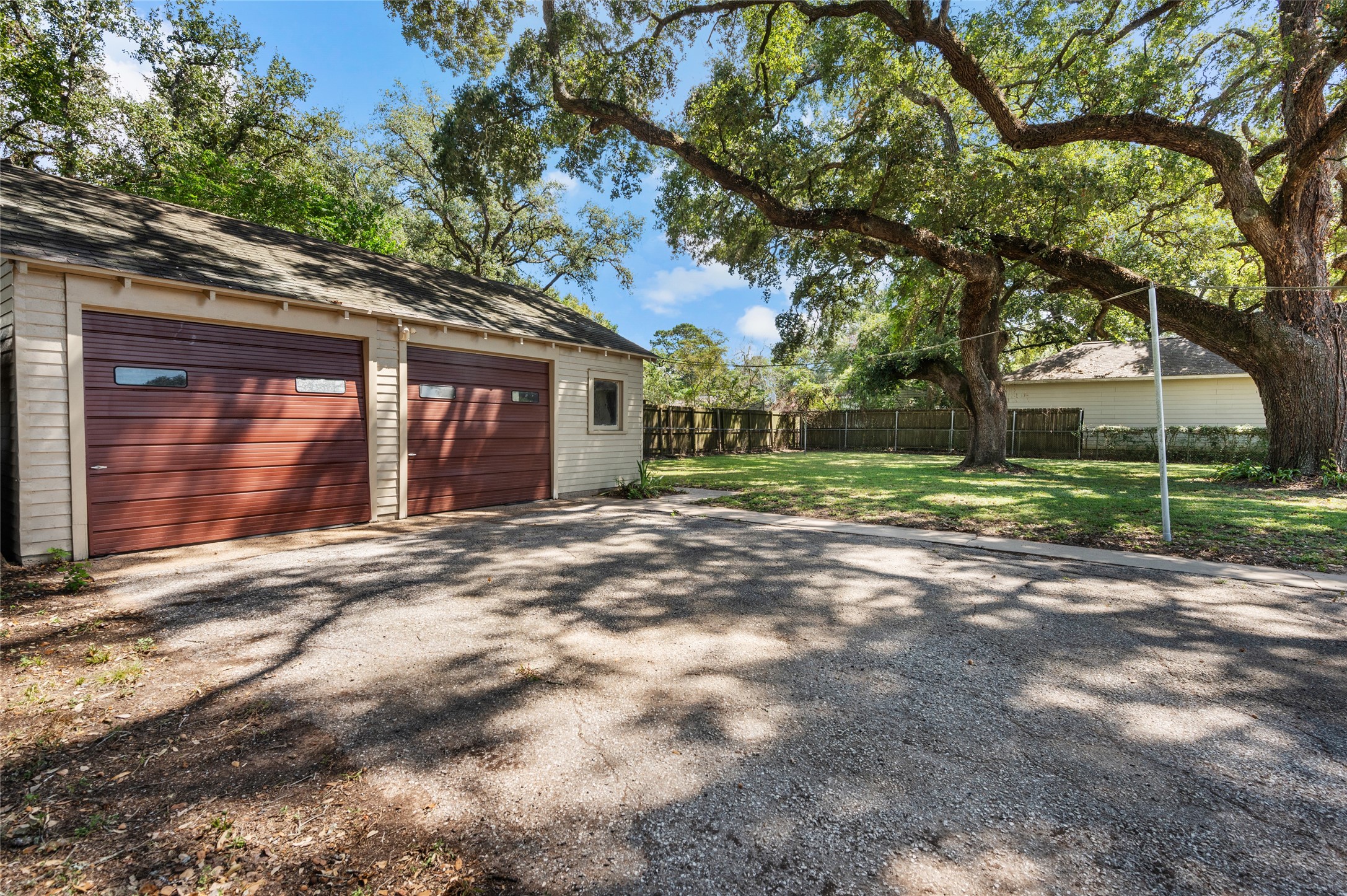 940 Hardeman Street Property Photo 22