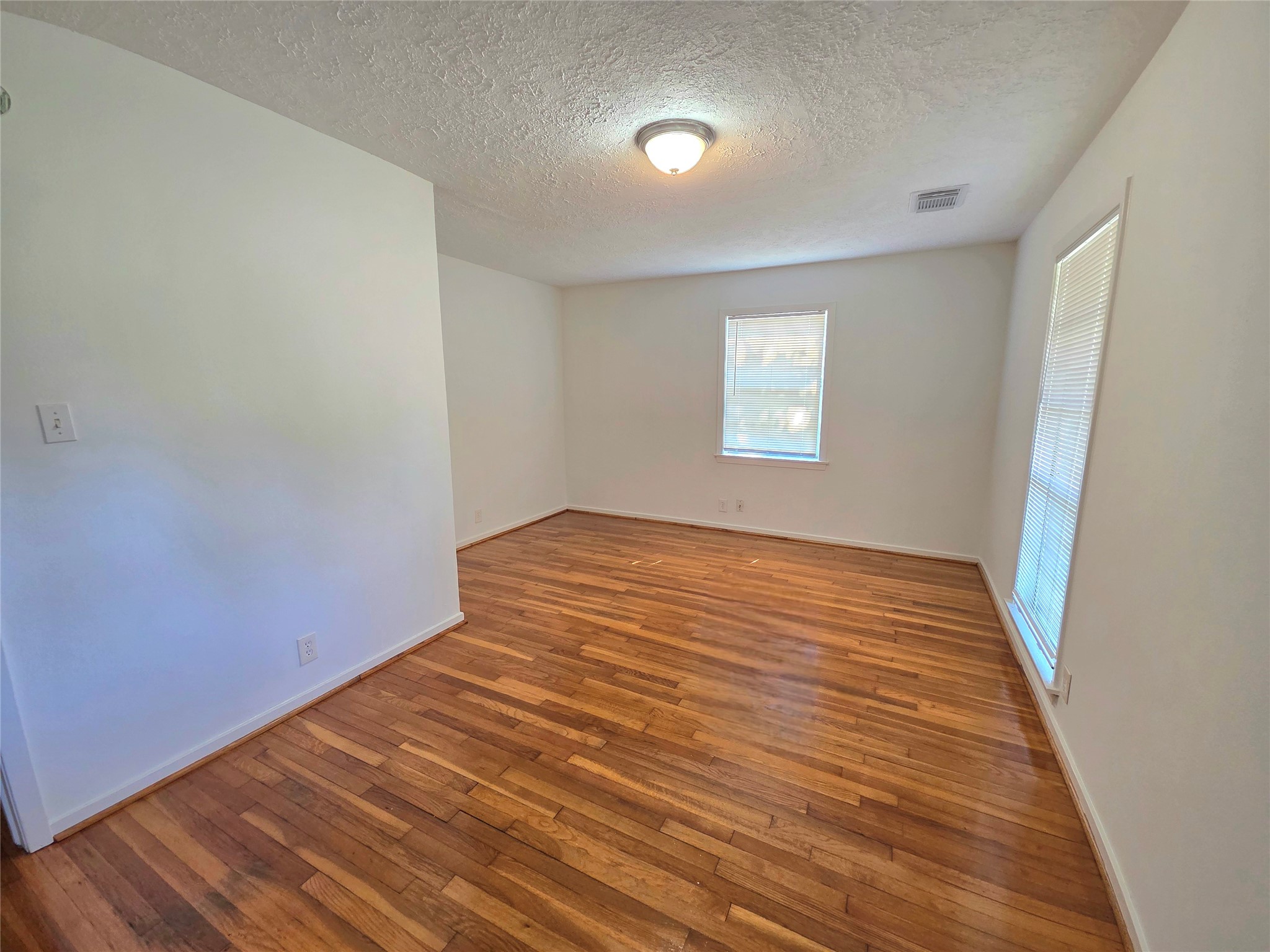 8610 Greiner Drive Property Photo 3