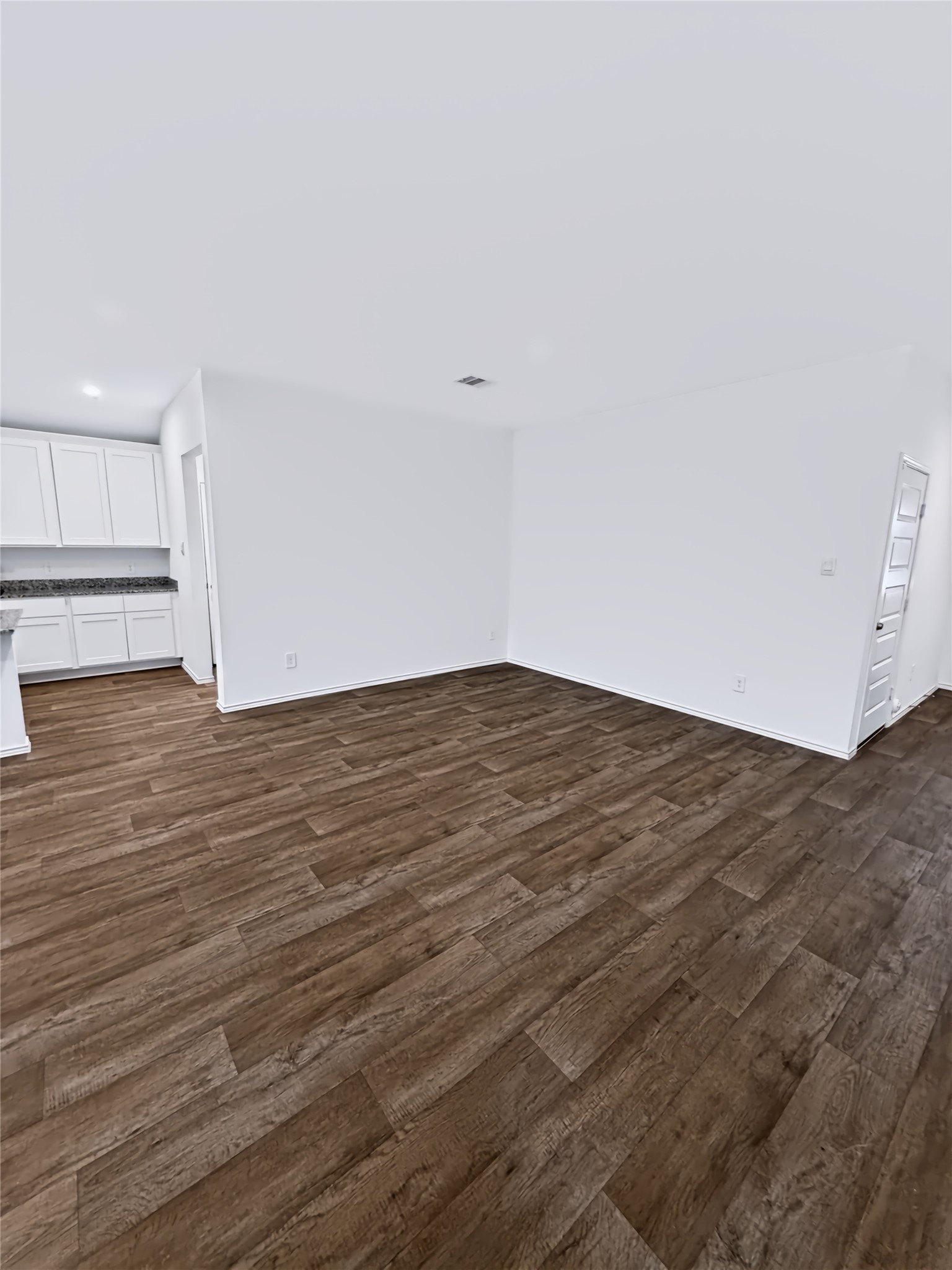7406 Elm Landing Lane Property Photo 10
