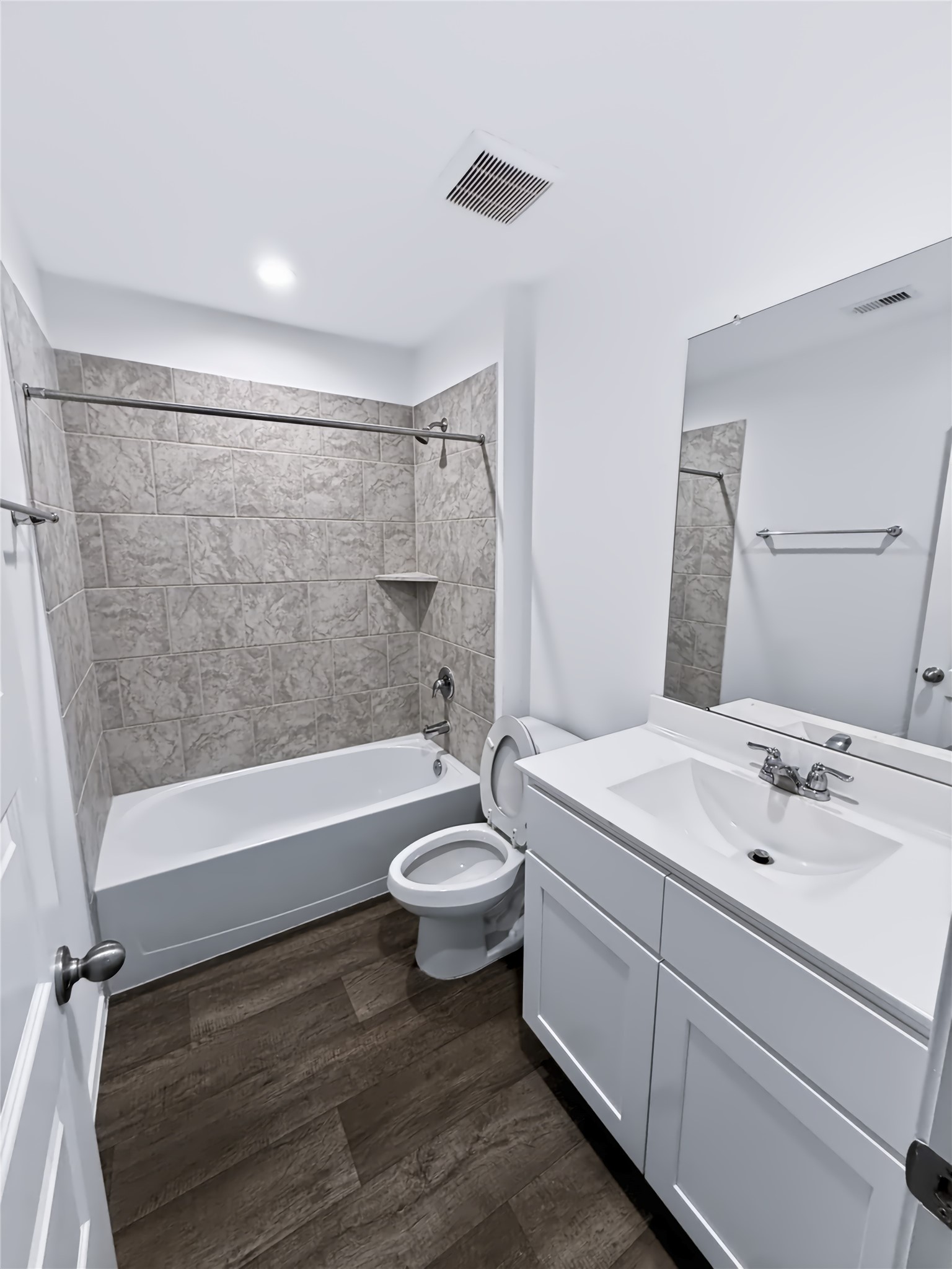 7406 Elm Landing Lane Property Photo 20