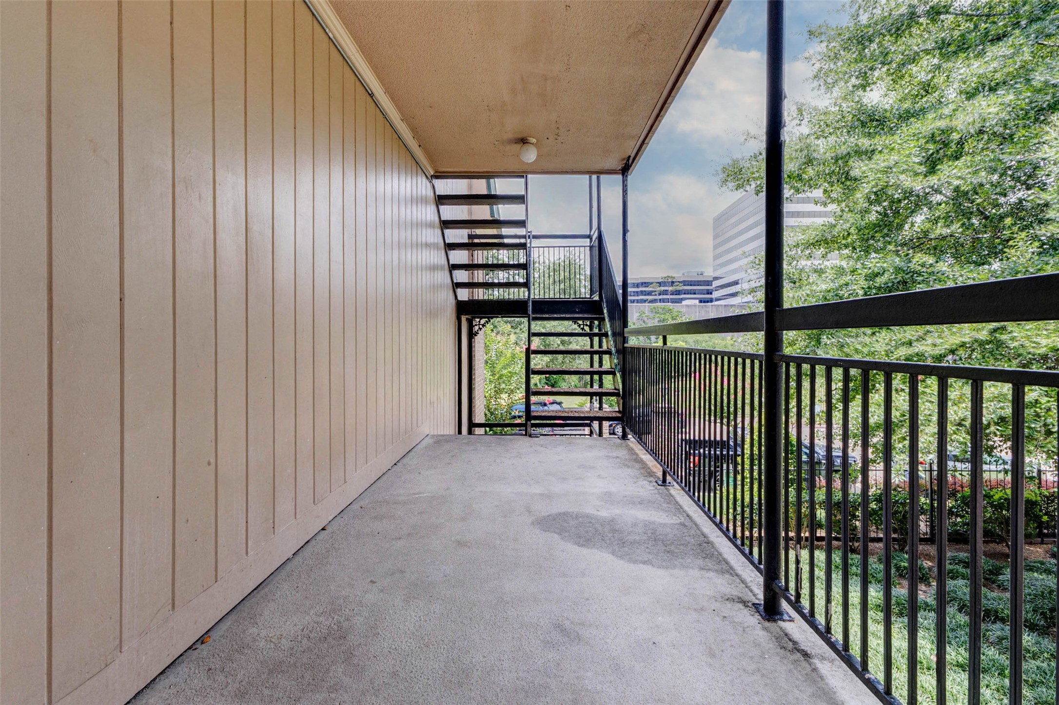 4515 Briar Hollow Place 215 Property Photo 19
