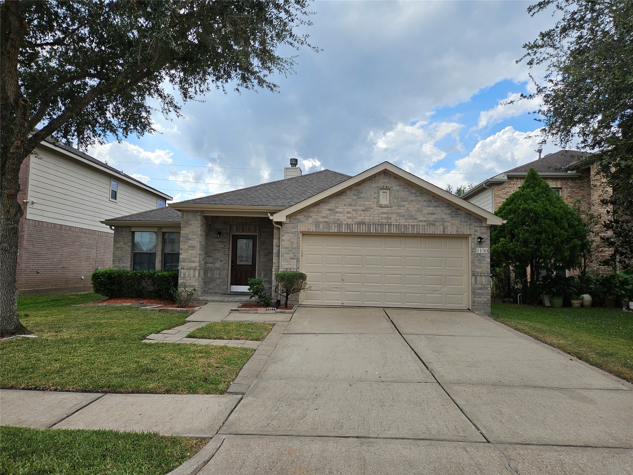 1130 Concord Place Property Photo 2