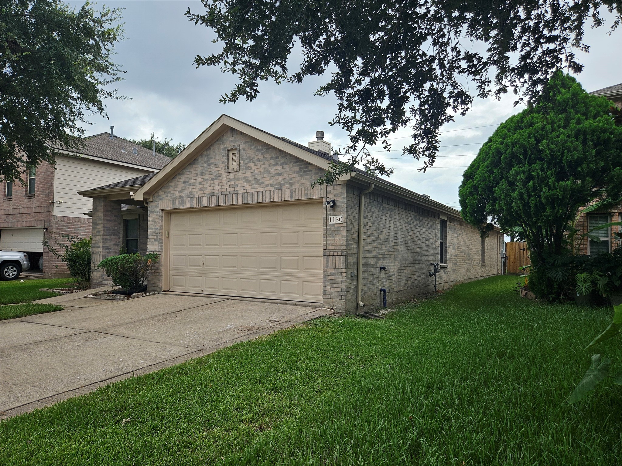 1130 Concord Place Property Photo 4
