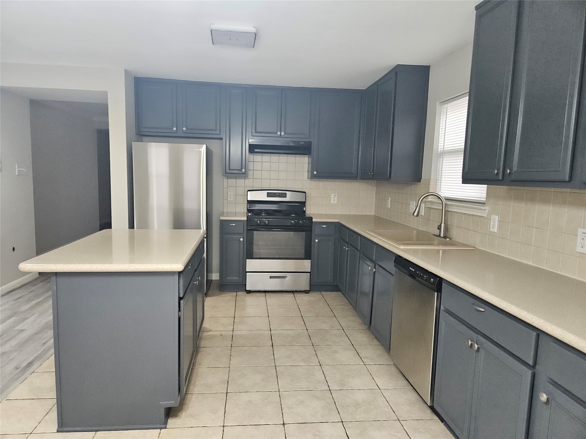 1130 Concord Place Property Photo 11