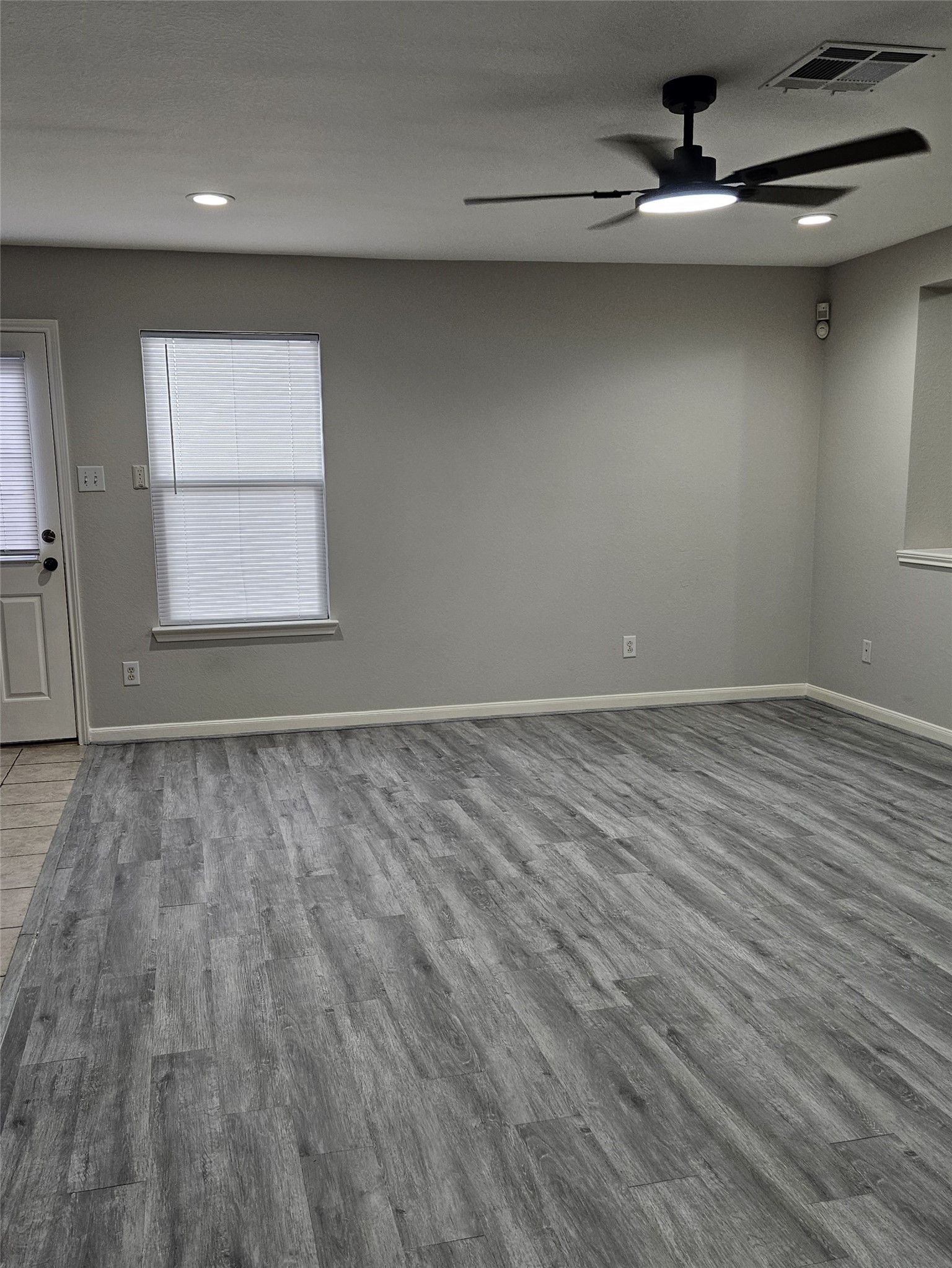 1130 Concord Place Property Photo 12