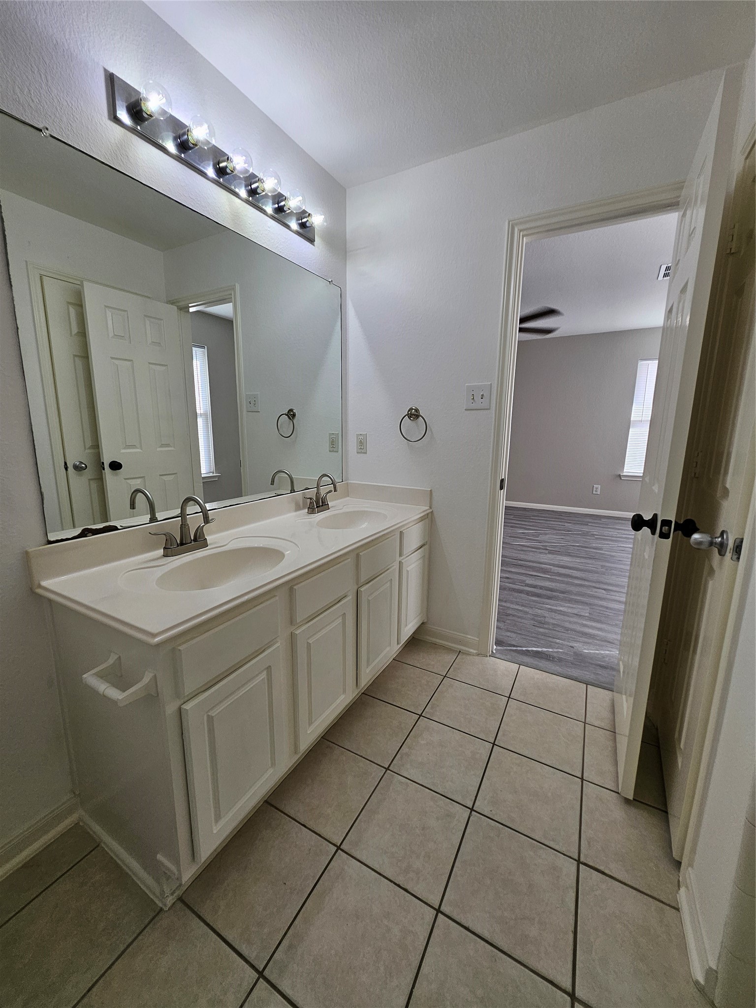 1130 Concord Place Property Photo 26
